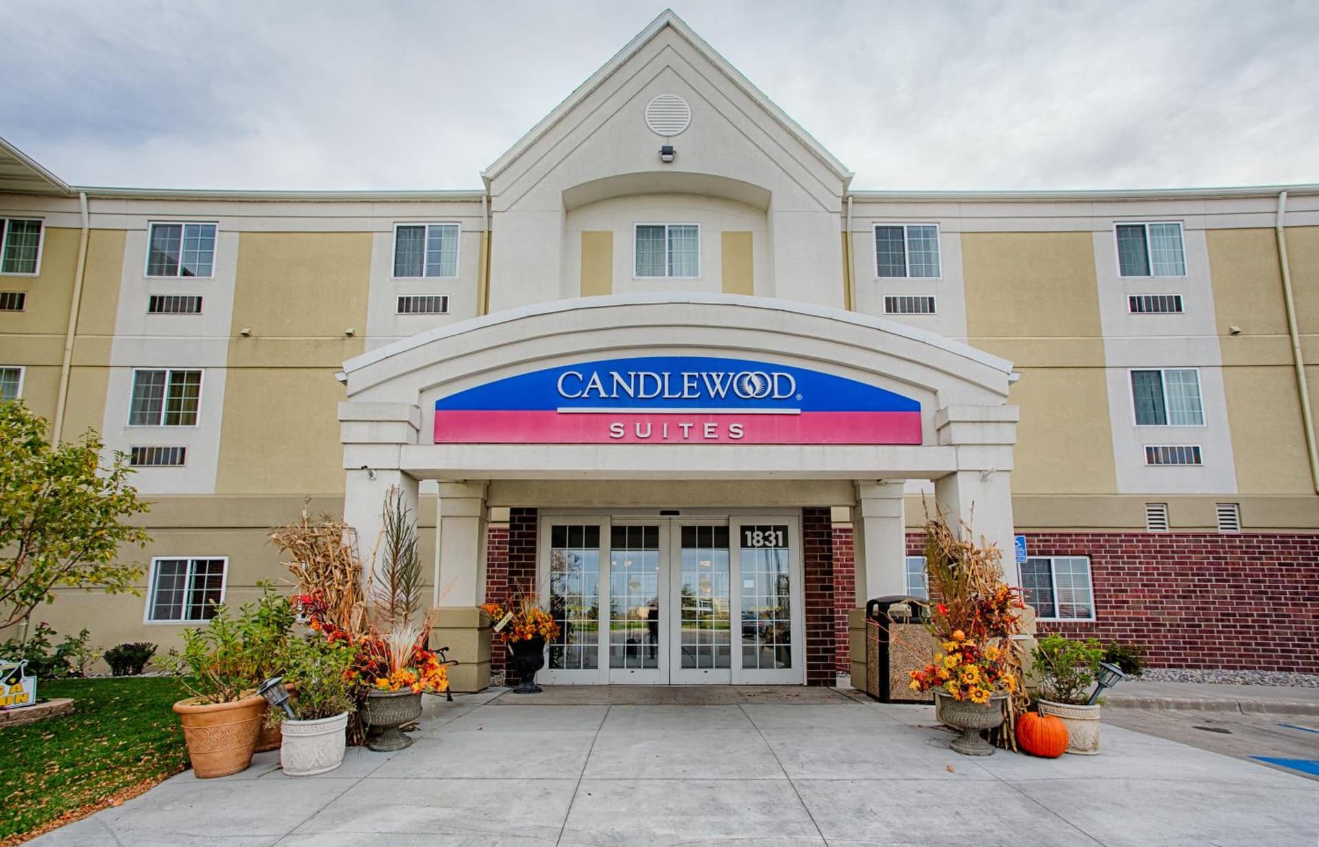 Candlewood Suites Fargo-North Dakota State University by IHG featured exterior or lobby in Fargo, ND — similar hotel