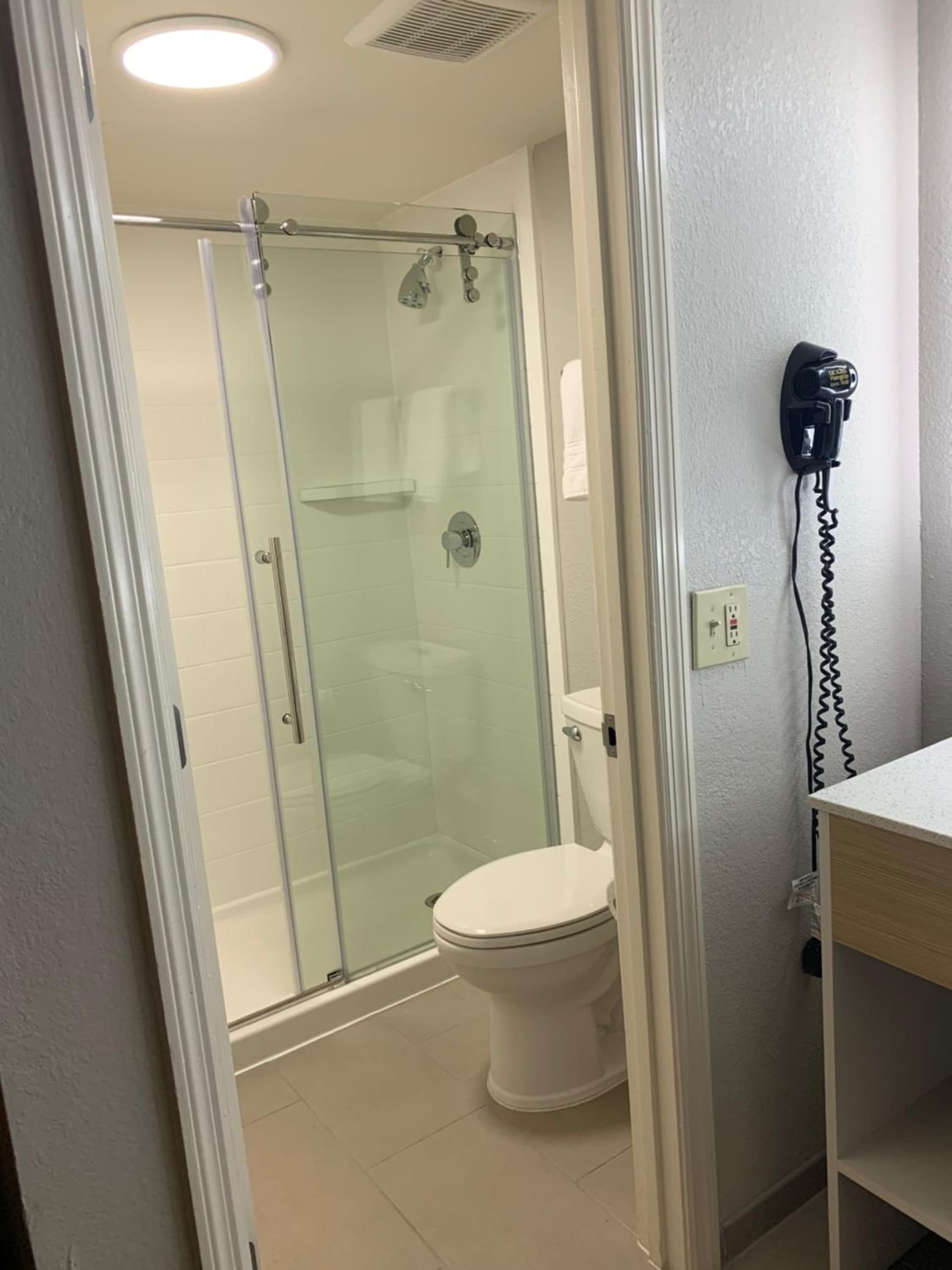 Days Inn by Wyndham Atlanta Stone Mountain gallery photo in Stone Mountain, GA — image 40