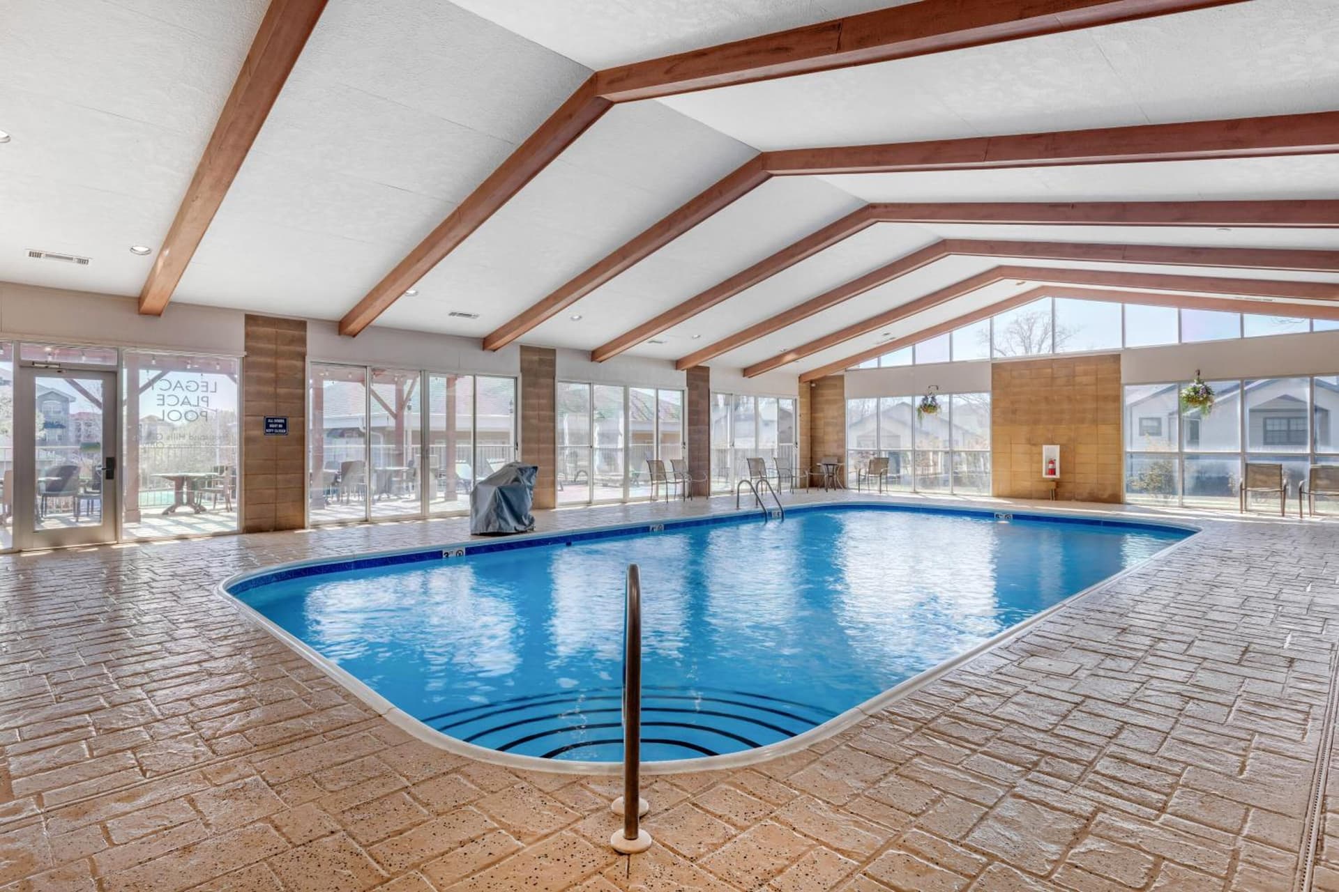 Links at Thousand Hills interior in Branson, MO — gallery photo 2