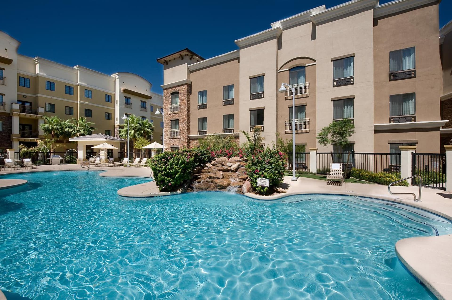 Holiday Inn Express & Suites Phoenix Glendale Dist by IHG gallery photo in Glendale, AZ — image 18