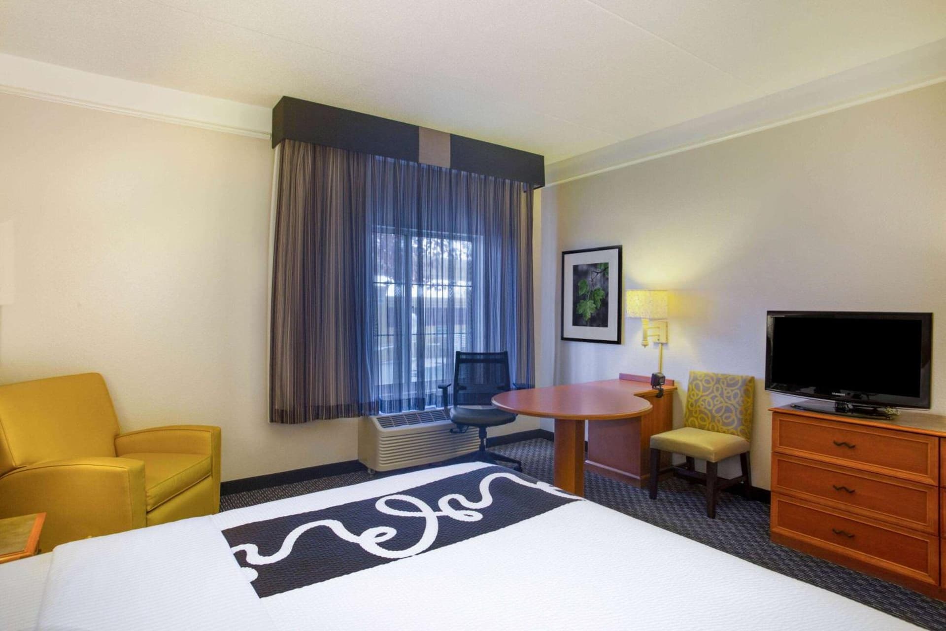 La Quinta by Wyndham St. Louis Westport gallery photo in Saint Louis, MO — image 38