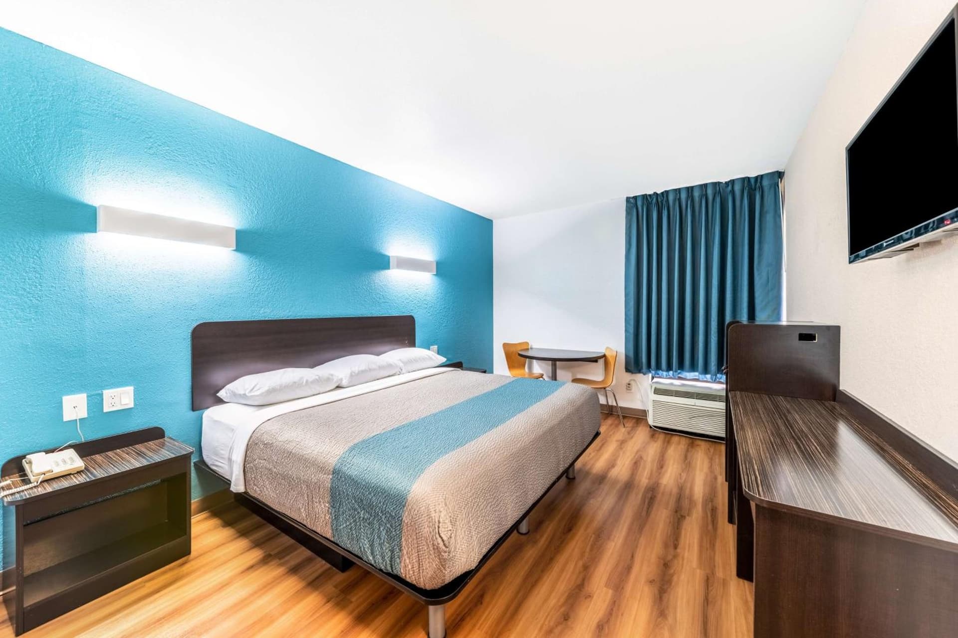 Motel 6-Lewisville, TX - Medical City gallery photo in Lewisville, TX — image 39