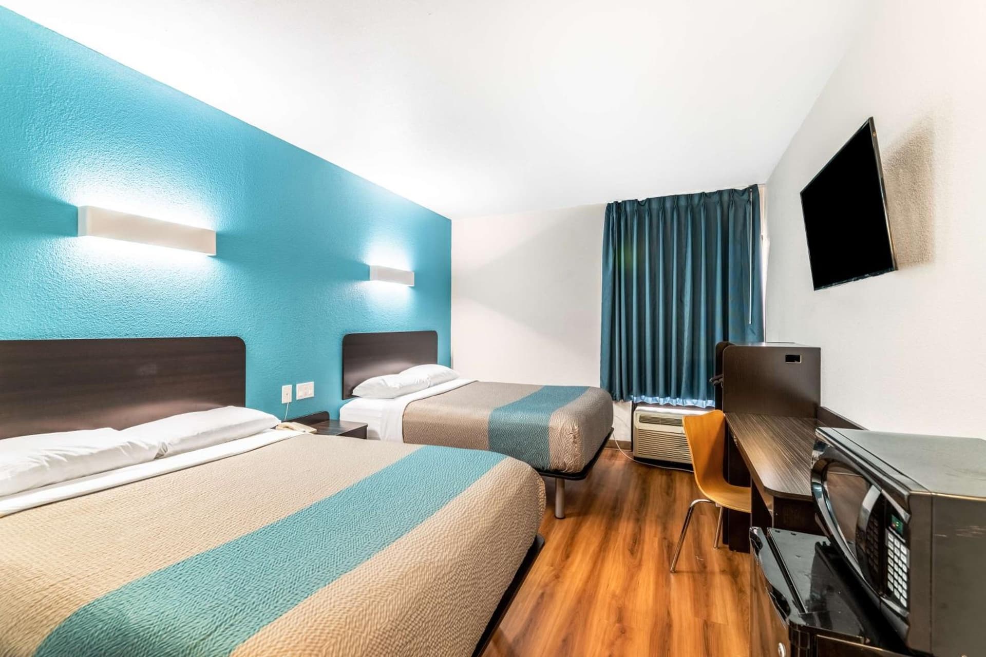 Motel 6-Lewisville, TX - Medical City gallery photo in Lewisville, TX — image 37