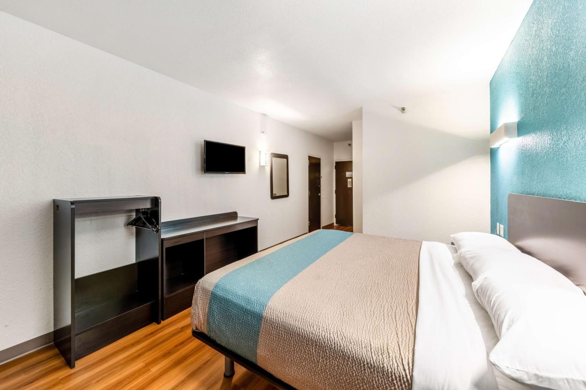Motel 6-Lewisville, TX - Medical City gallery photo in Lewisville, TX — image 31