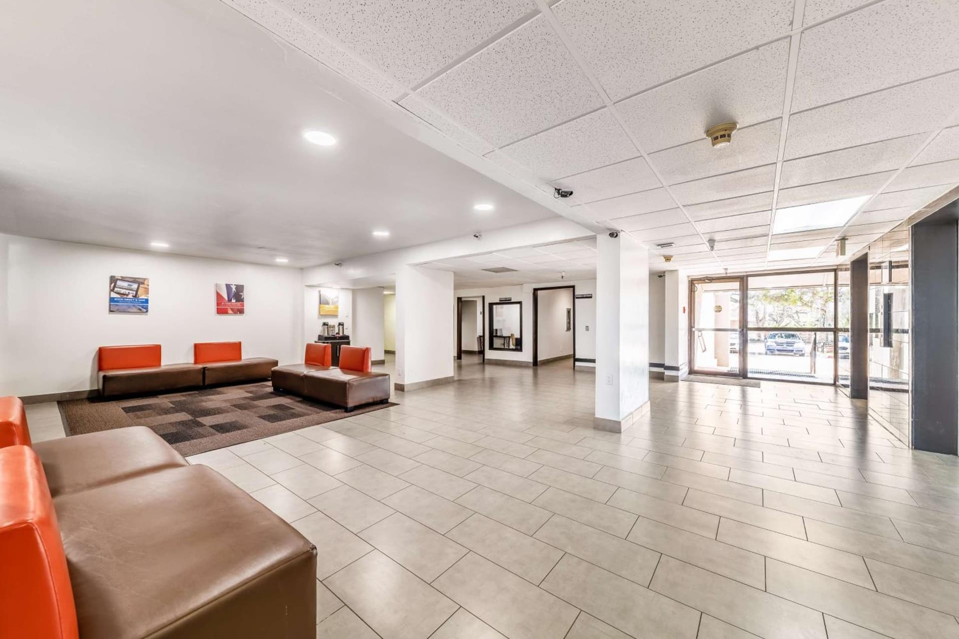 Motel 6-Lewisville, TX - Medical City gallery photo in Lewisville, TX — image 4