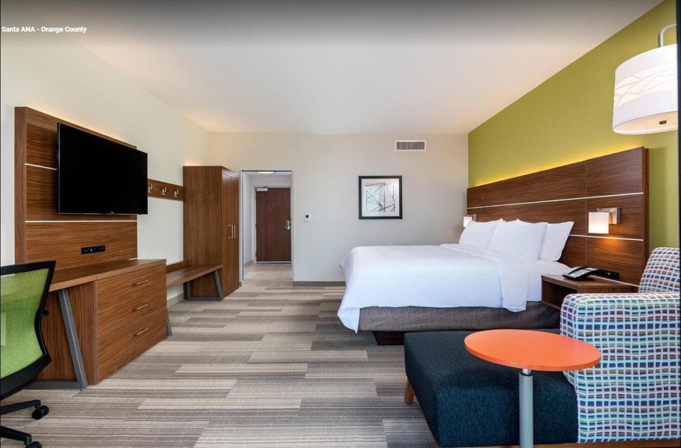 Holiday Inn Express & Suites Santa Ana - Orange County by IHG gallery photo in Santa Ana, CA — image 32