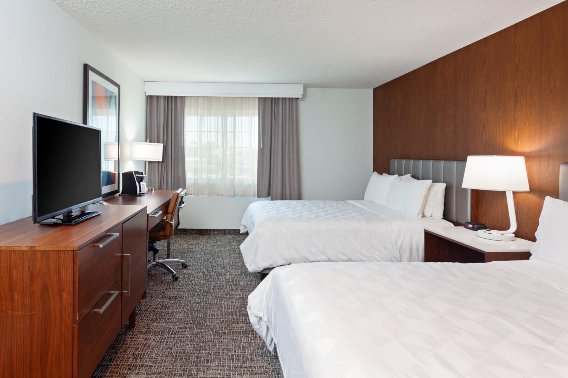 Holiday Inn & Suites San Mateo - SFO by IHG interior in San Mateo, CA — gallery photo 2