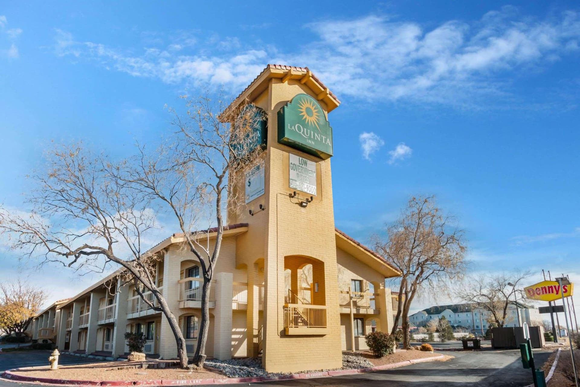 La Quinta Inn by Wyndham Albuquerque Northeast interior in Albuquerque, NM — gallery photo 2