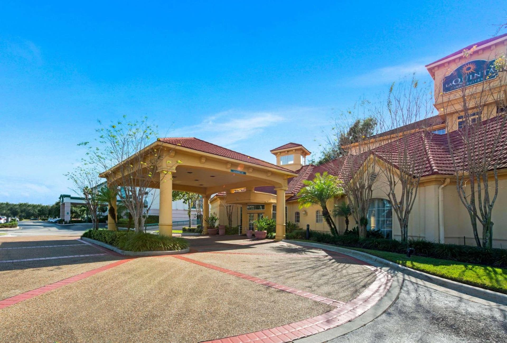 La Quinta by Wyndham USF (Near Busch Gardens) property views in Tampa, FL — gallery photo 3