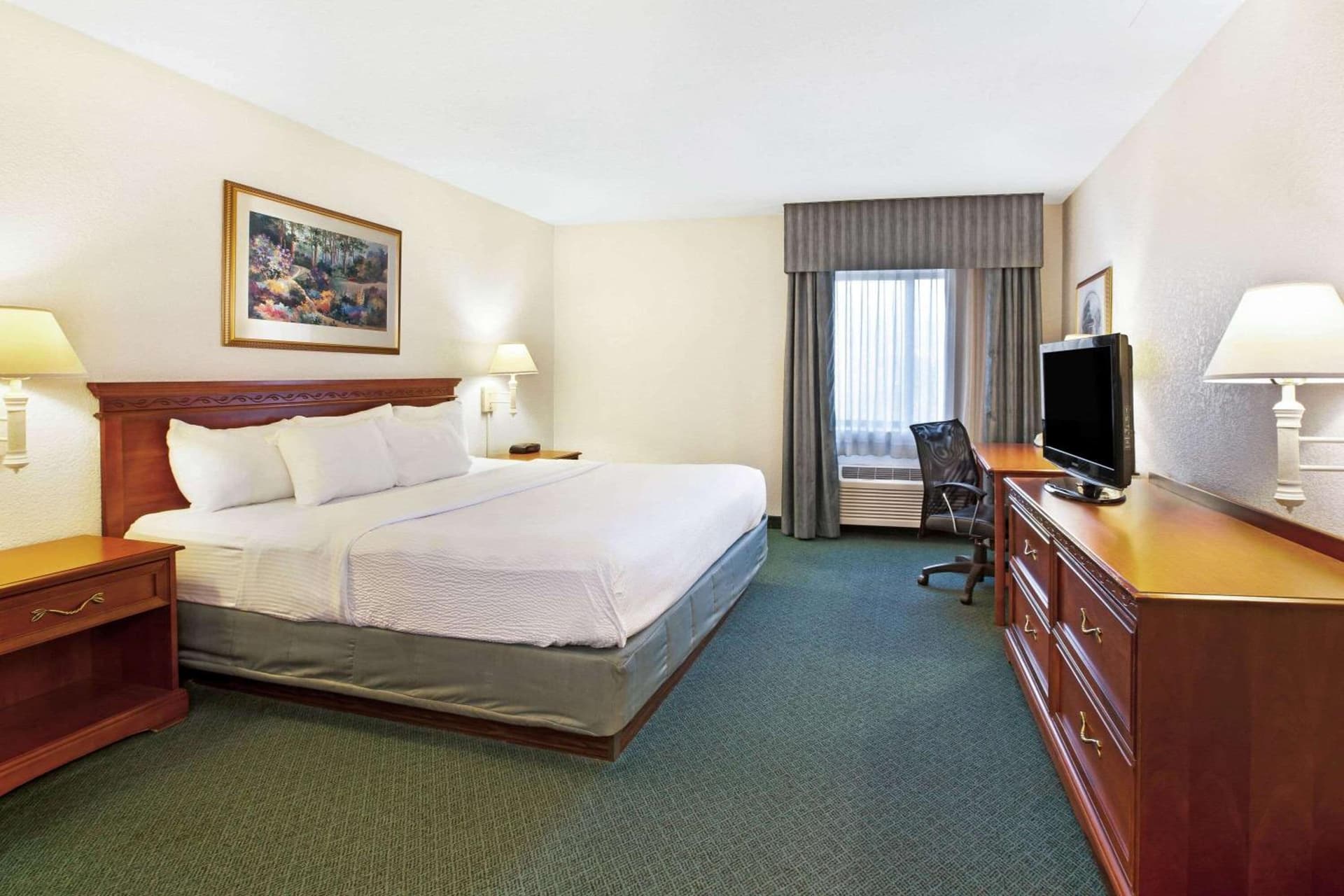 La Quinta Inn by Wyndham Detroit Canton gallery photo in Canton — image 29