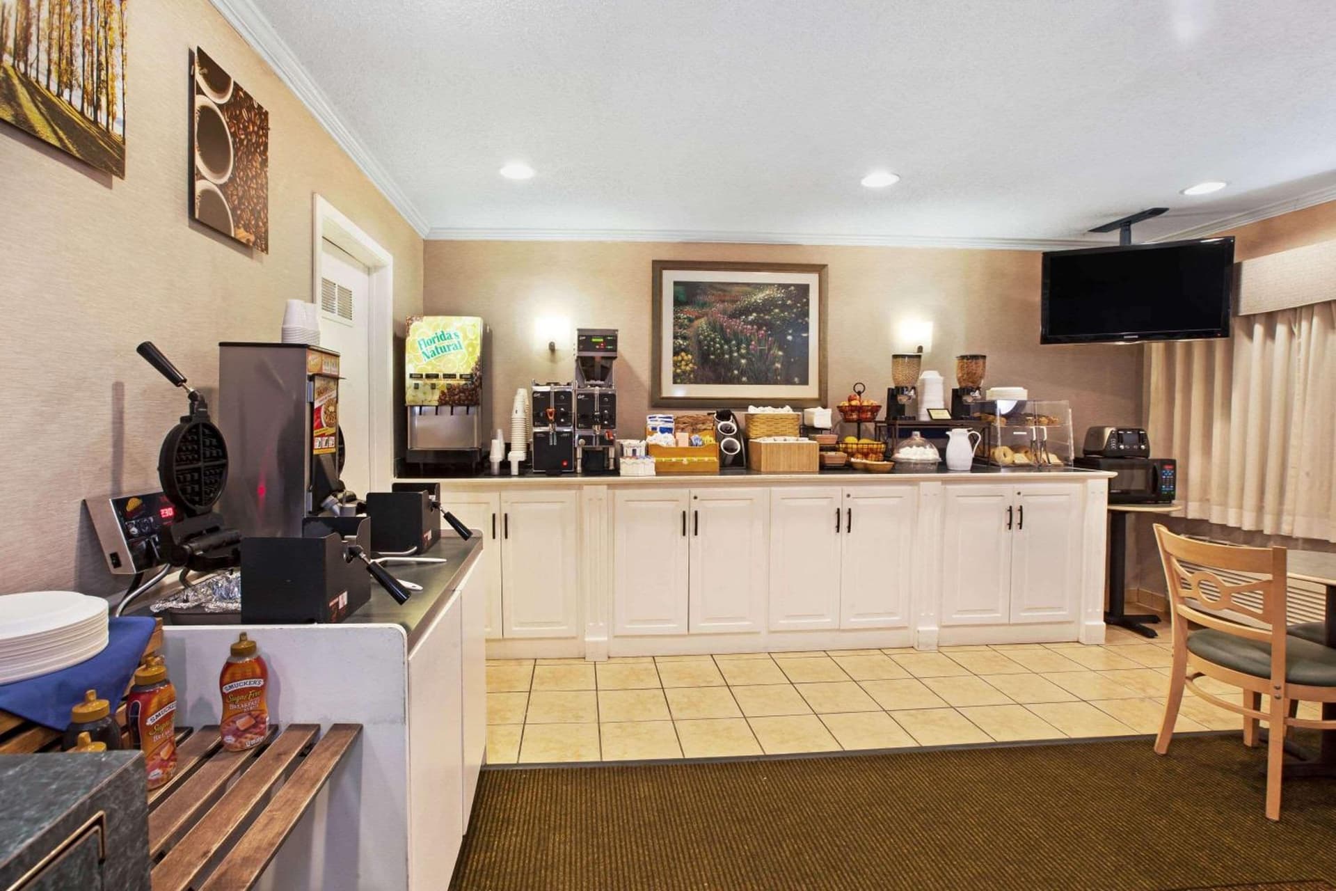 La Quinta Inn by Wyndham Detroit Canton gallery photo in Canton — image 27