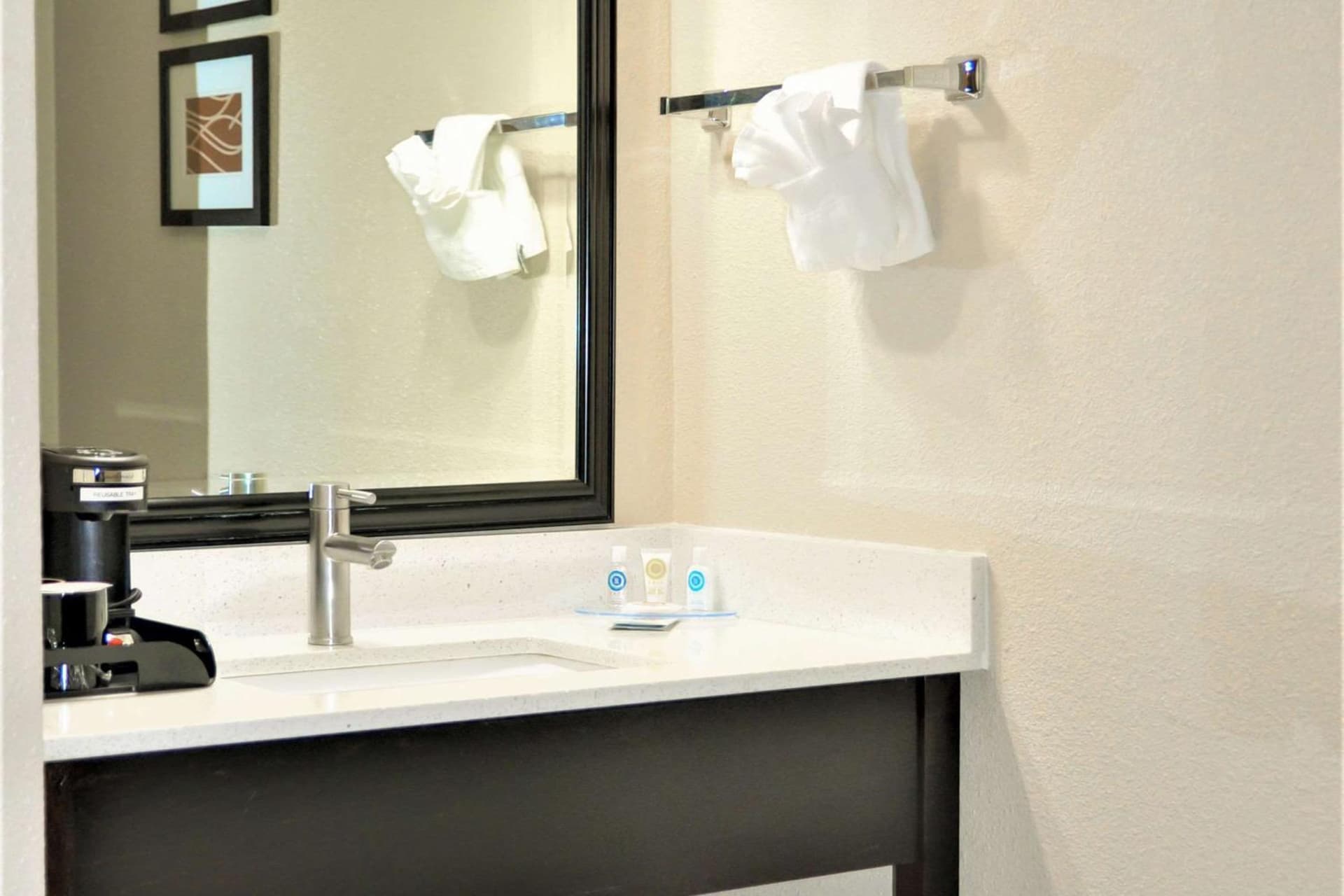 Comfort Inn & Suites Vancouver Downtown City Center gallery photo in Vancouver, WA — image 19