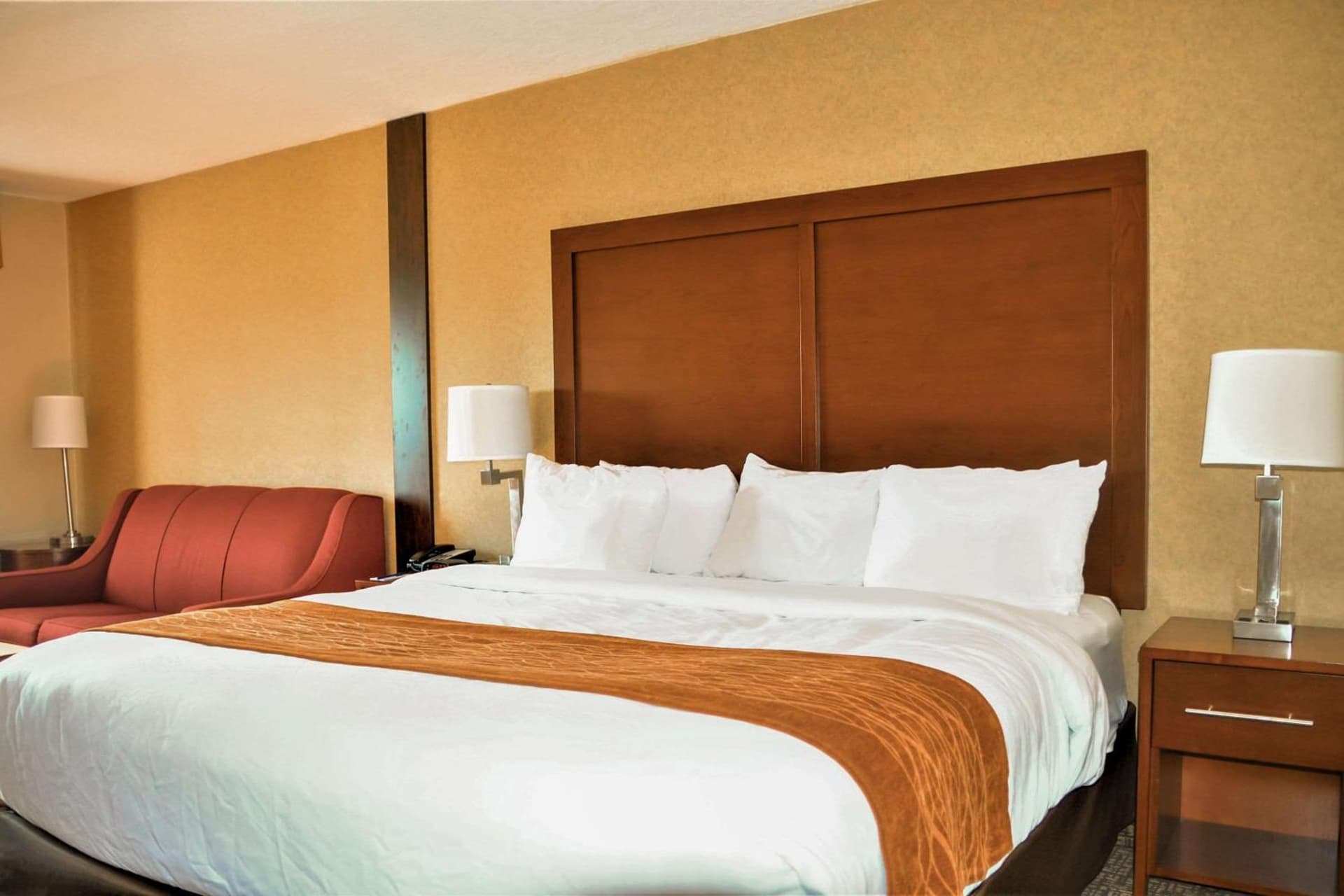 Comfort Inn & Suites Vancouver Downtown City Center gallery photo in Vancouver, WA — image 14