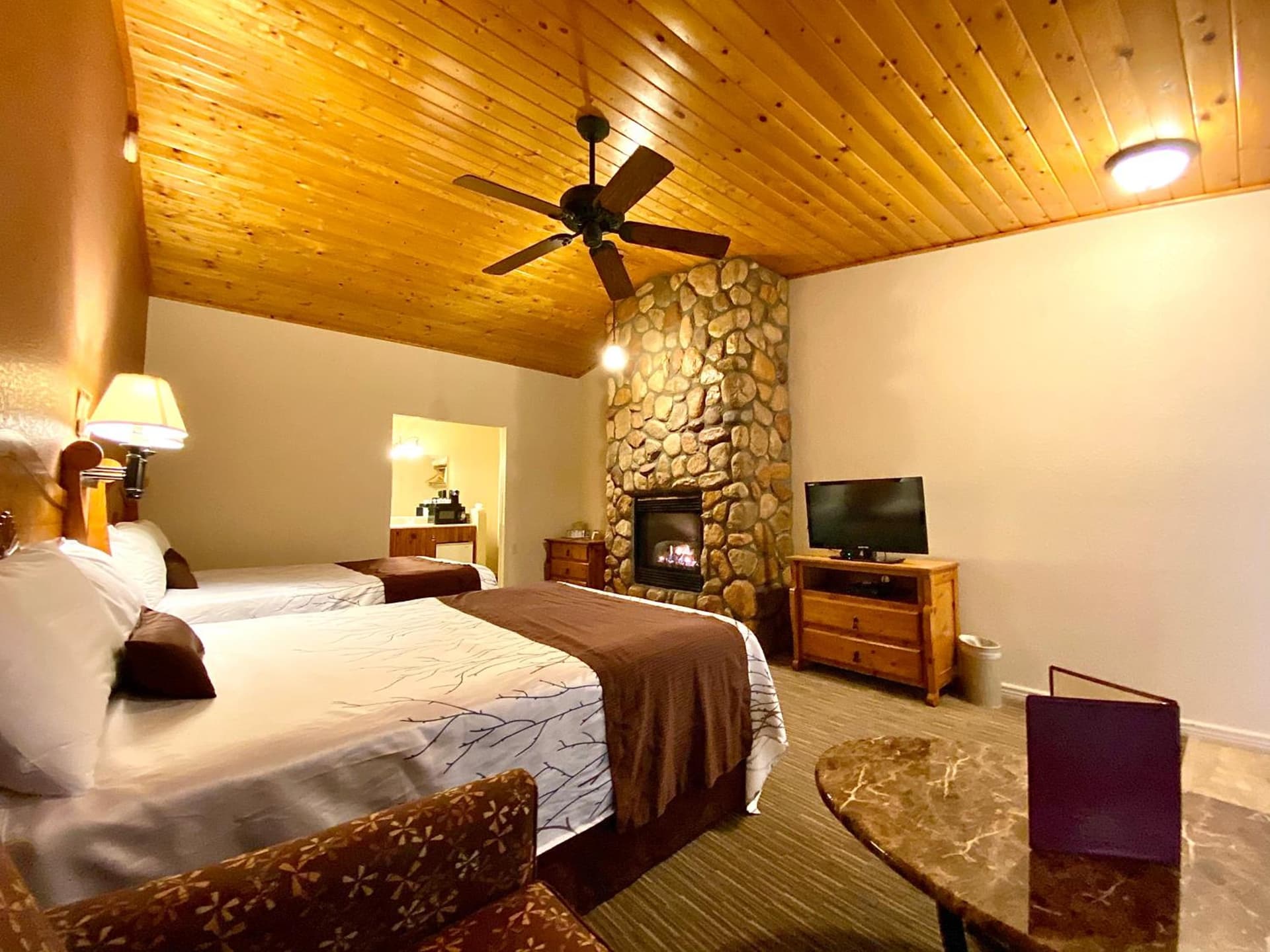 Majestic Mountain Inn property views in Payson, AZ — gallery photo 3