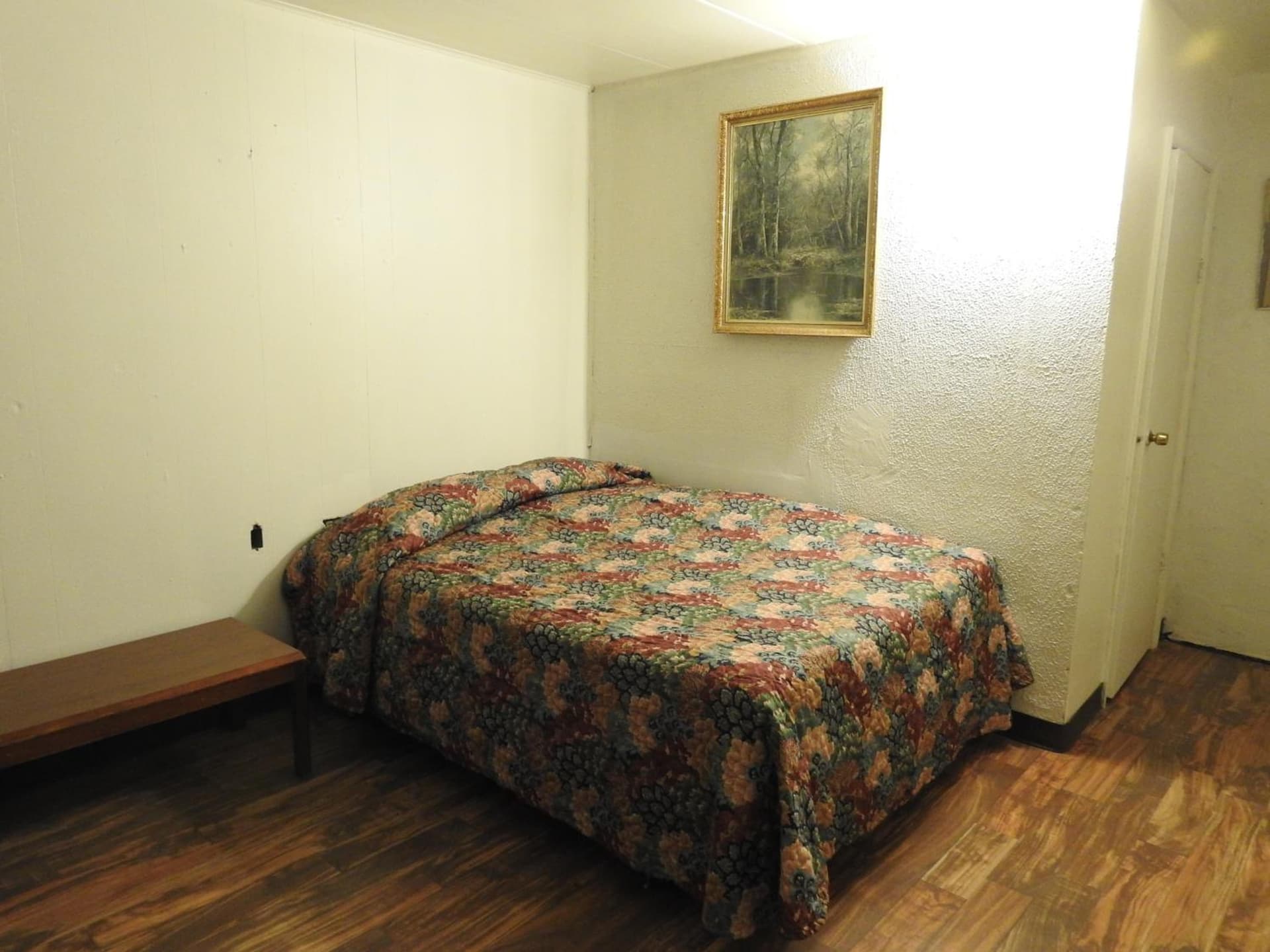 LAWRENCEBURG MOTEL property views in Greendale, IN — gallery photo 3