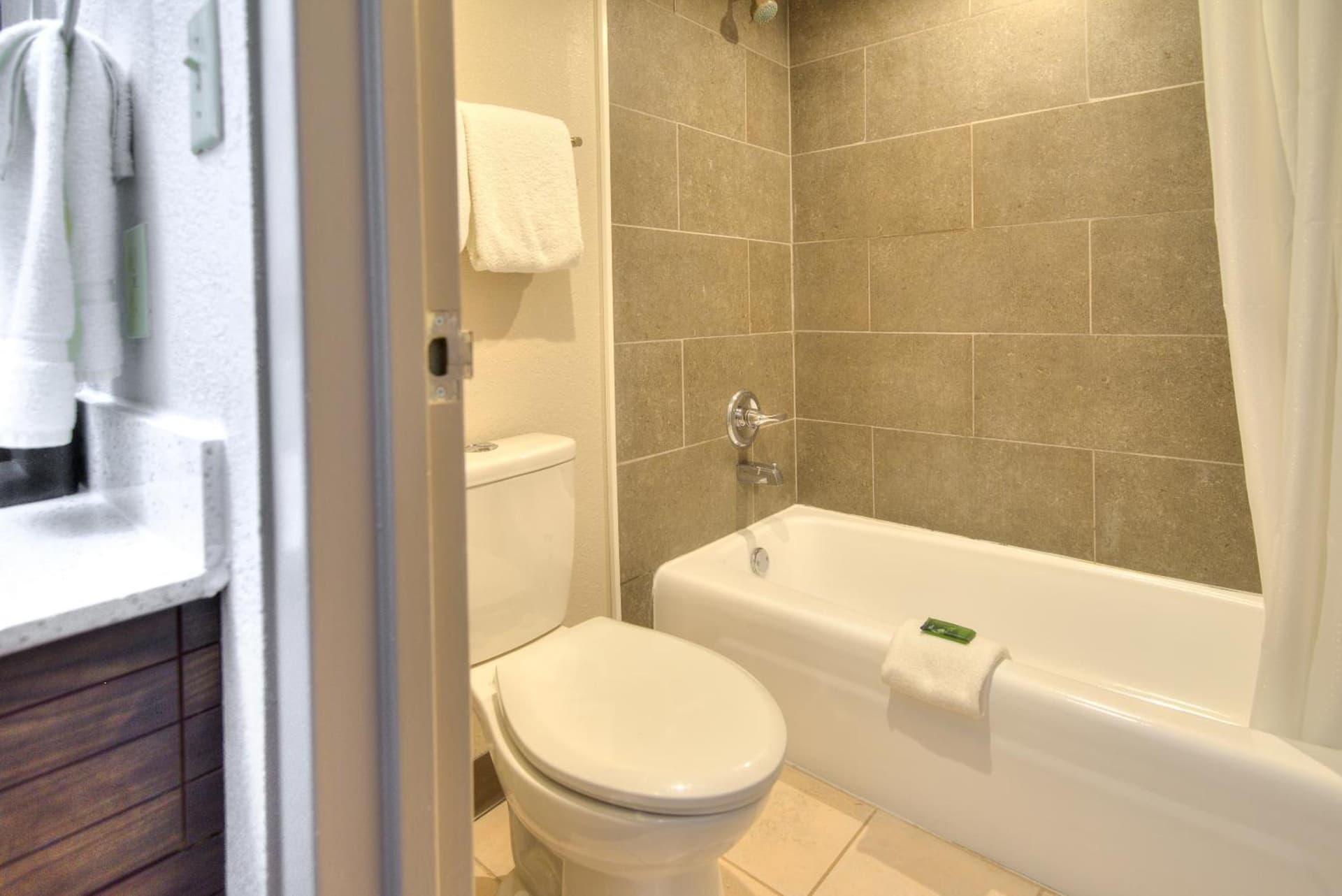 Clarion Pointe Downtown Gatlinburg property views in Gatlinburg, TN — gallery photo 3