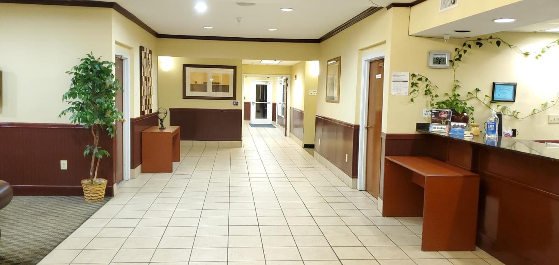 Home Inn & Suites gallery photo in Montgomery, AL — image 6