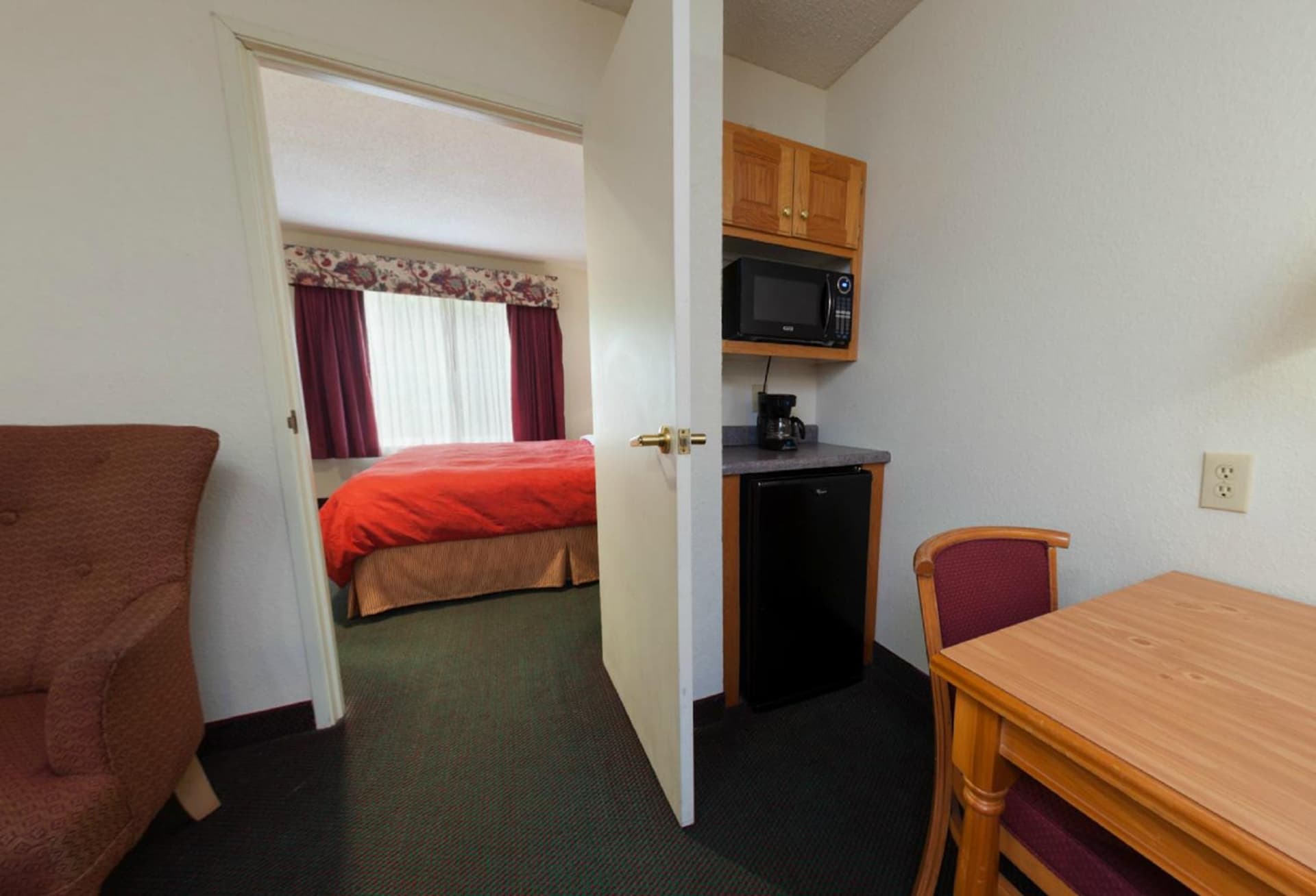 Country Inn & Suites by Radisson, Indianapolis South, IN gallery photo in Indianapolis, IN — image 35