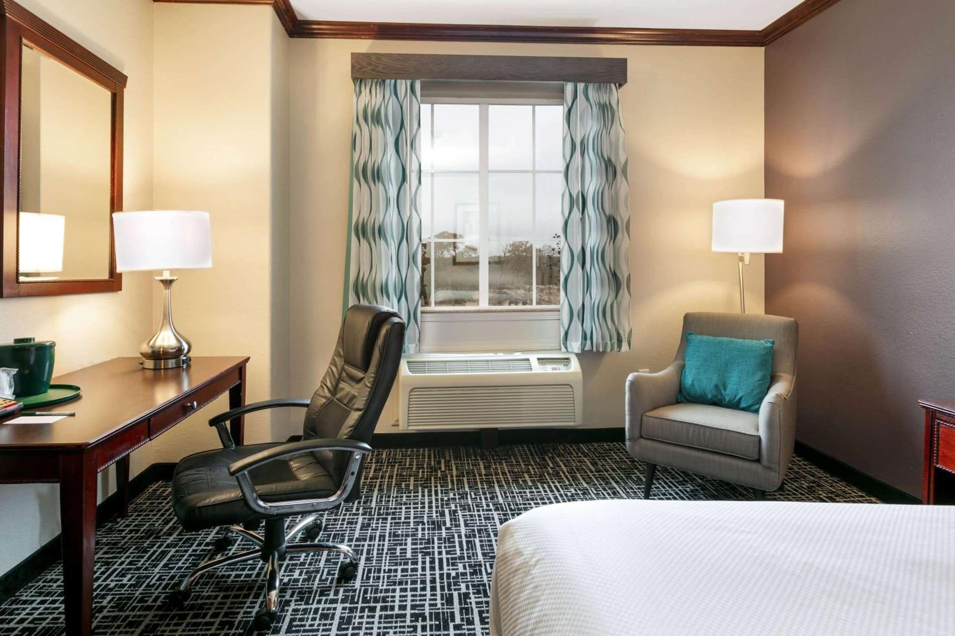 La Quinta by Wyndham Lindale gallery photo in Lindale, TX — image 27