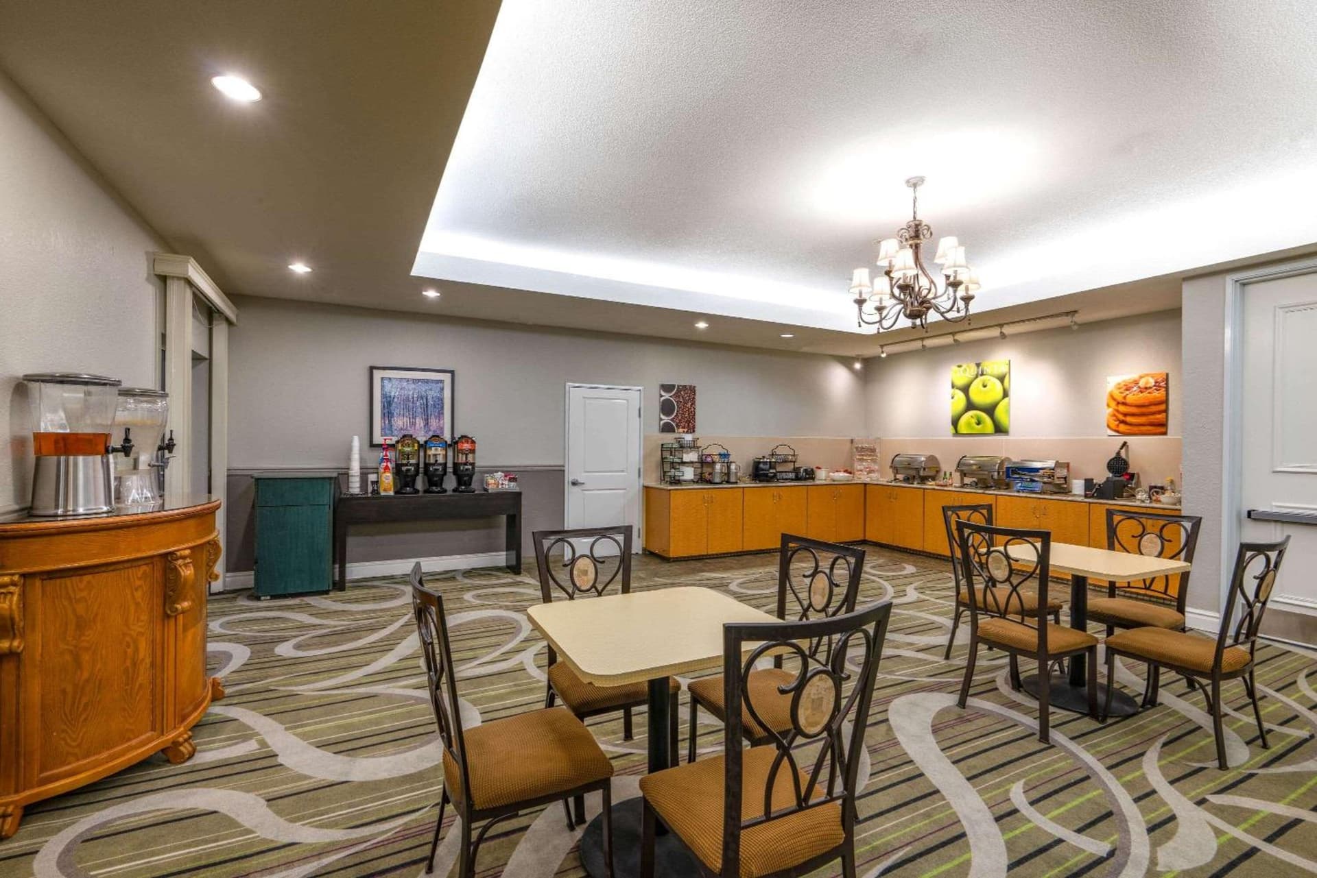 La Quinta Inn & Suites by Wyndham Loveland Estes Park gallery photo in Loveland, CO — image 35
