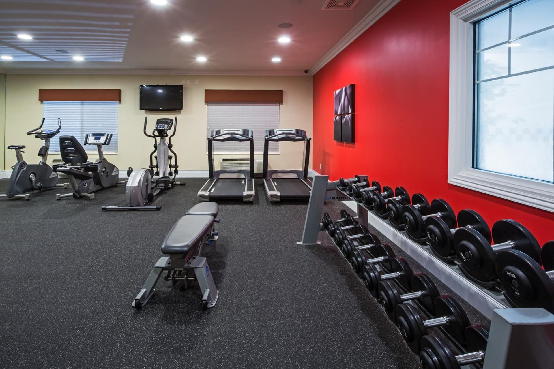 Country Inn & Suites by Radisson, Bloomington-Normal Airport, IL gallery photo in Bloomington, IL — image 47