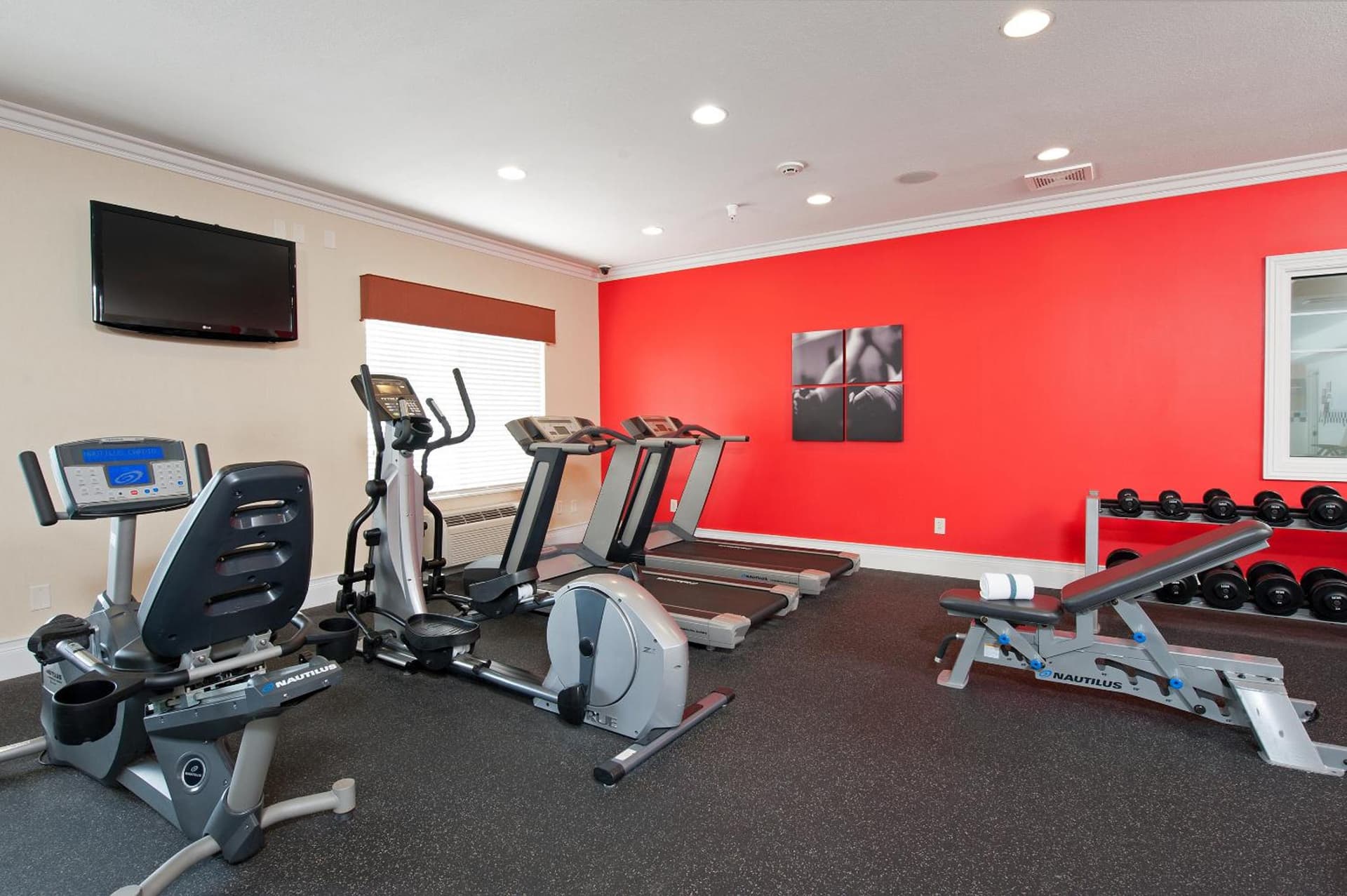 Country Inn & Suites by Radisson, Bloomington-Normal Airport, IL gallery photo in Bloomington, IL — image 21