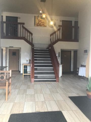 Luxury Inn property views in Cheyenne, WY — gallery photo 3