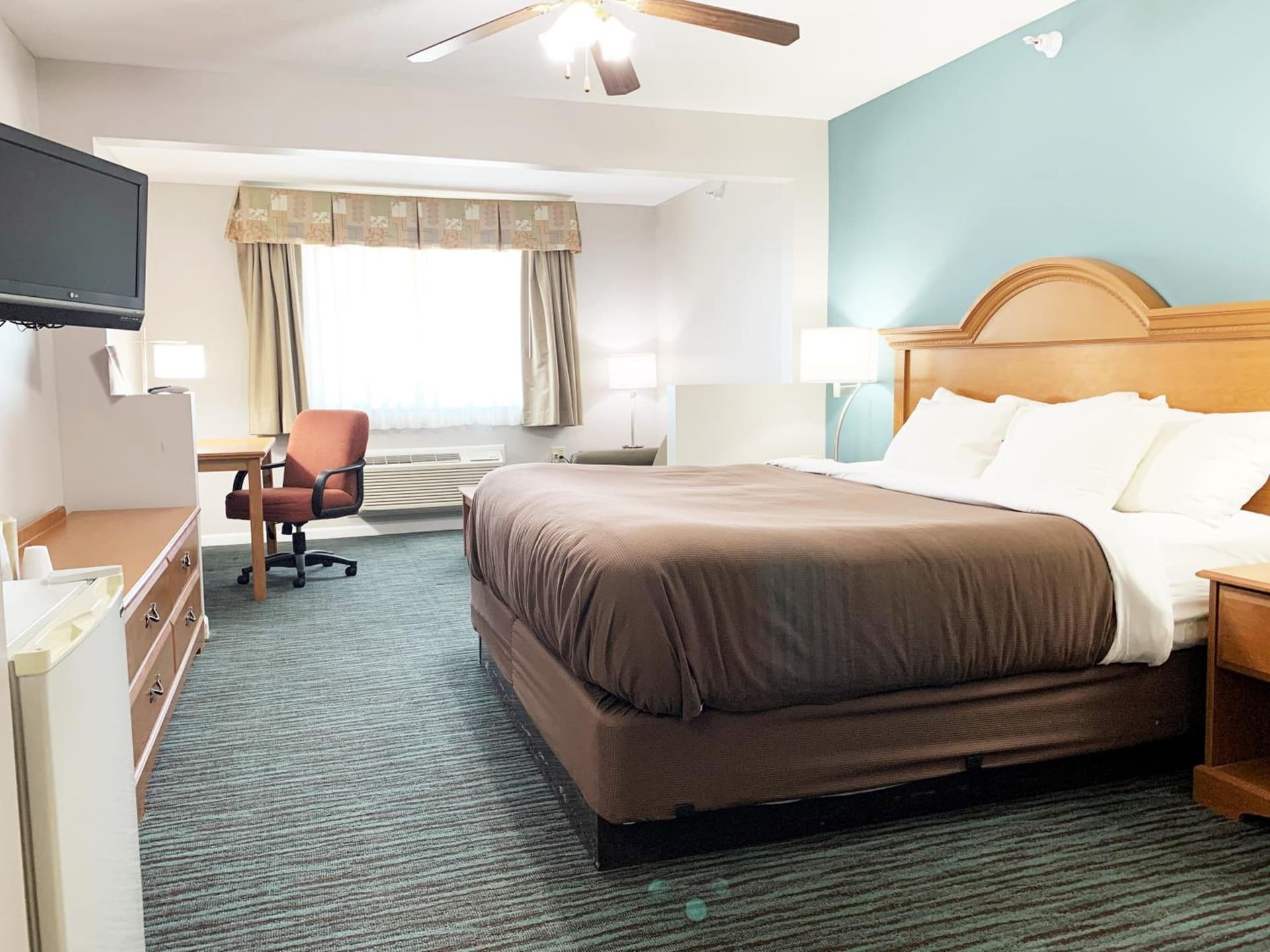 BridgePointe Inn & Suites by BPhotels, Lincoln I-80 & 27th St gallery photo in Lincoln, NE — image 14