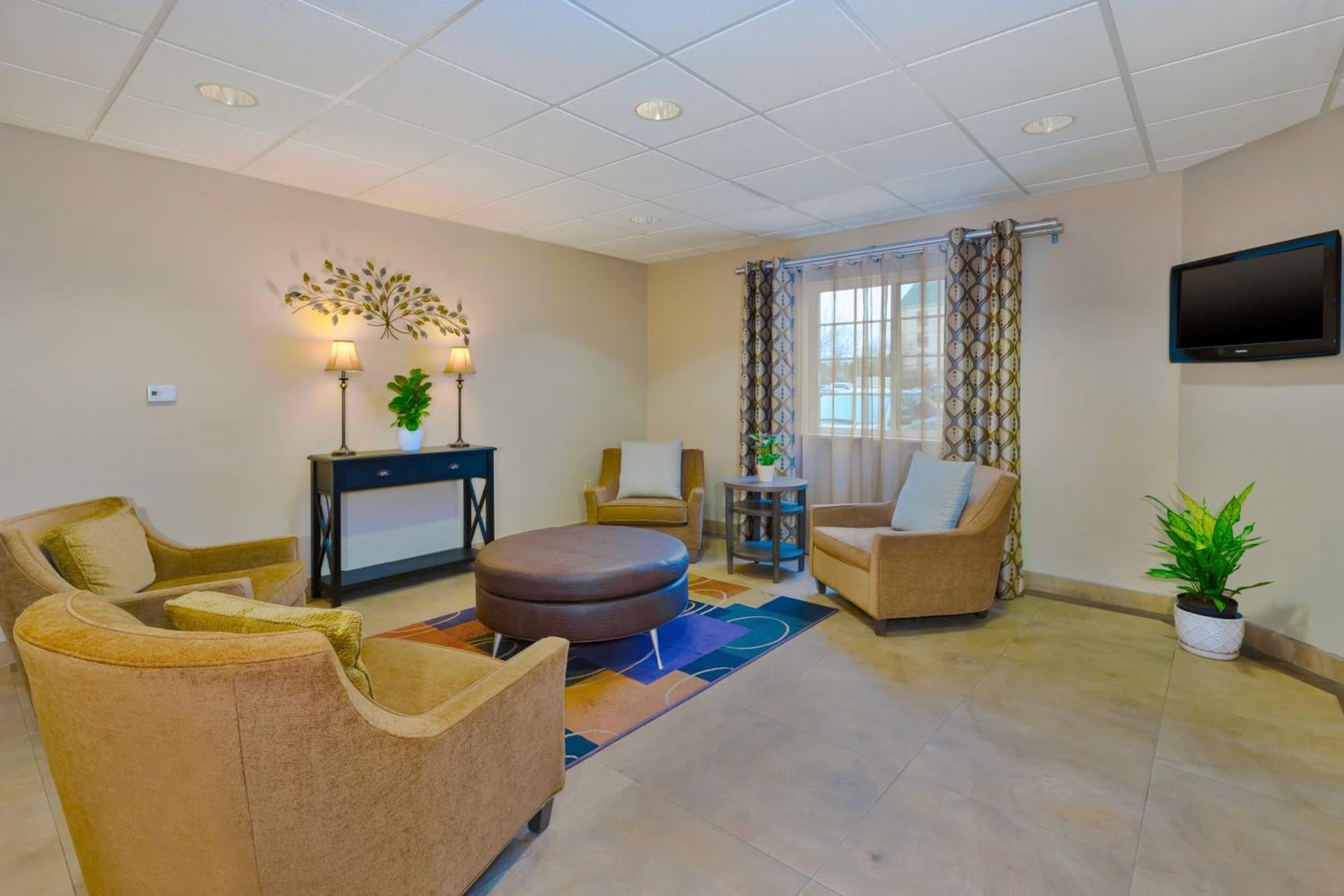 Candlewood Suites Polaris by IHG property views in Columbus, OH — gallery photo 3