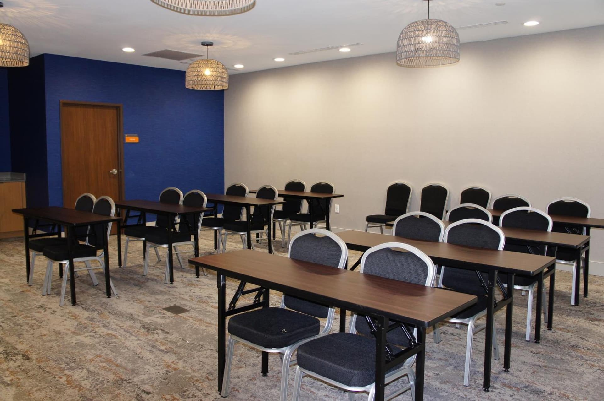 La Quinta Inn & Suites by Wyndham Katy gallery photo in Katy, TX — image 6