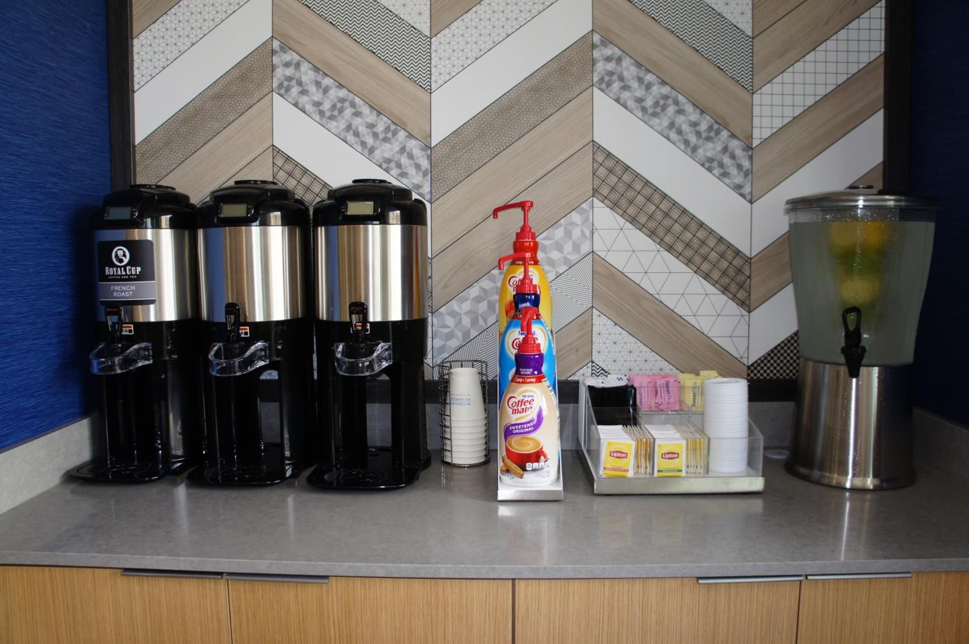 La Quinta Inn & Suites by Wyndham Katy gallery photo in Katy, TX — image 5