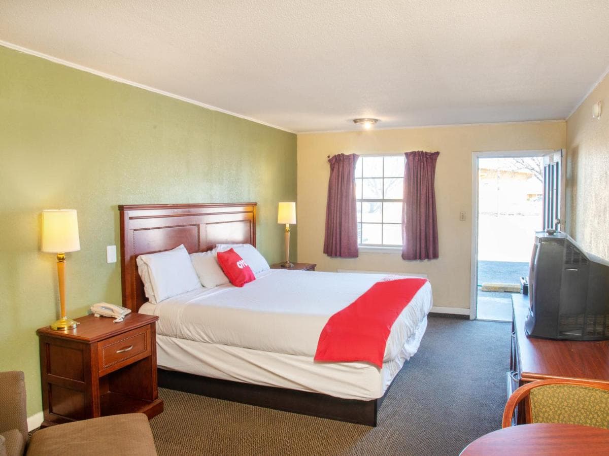 Rest Inn - Extended Stay, I-40 Airport, Wedding & Event Center property views in Amarillo, TX — gallery photo 3