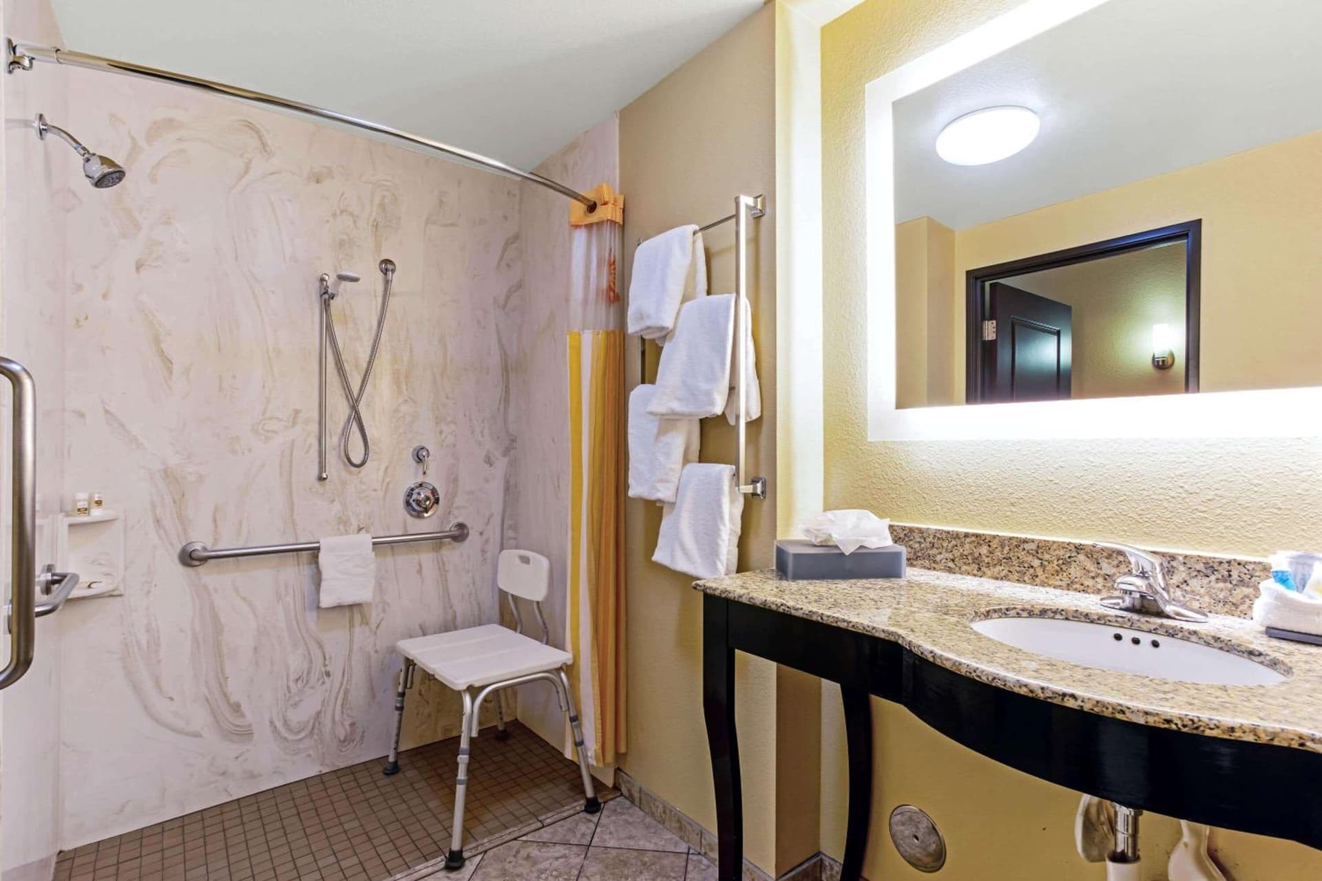 La Quinta by Wyndham Denver Gateway Park gallery photo in Denver, CO — image 33
