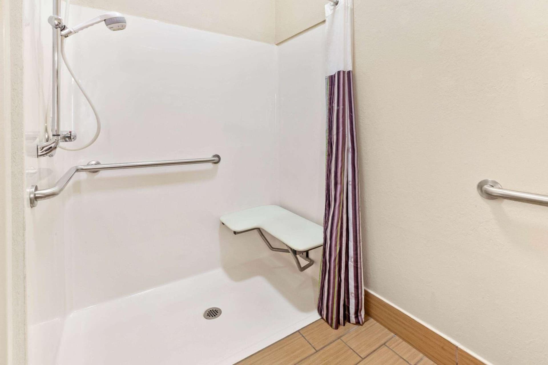 La Quinta by Wyndham South Bend gallery photo in South Bend, IN — image 8