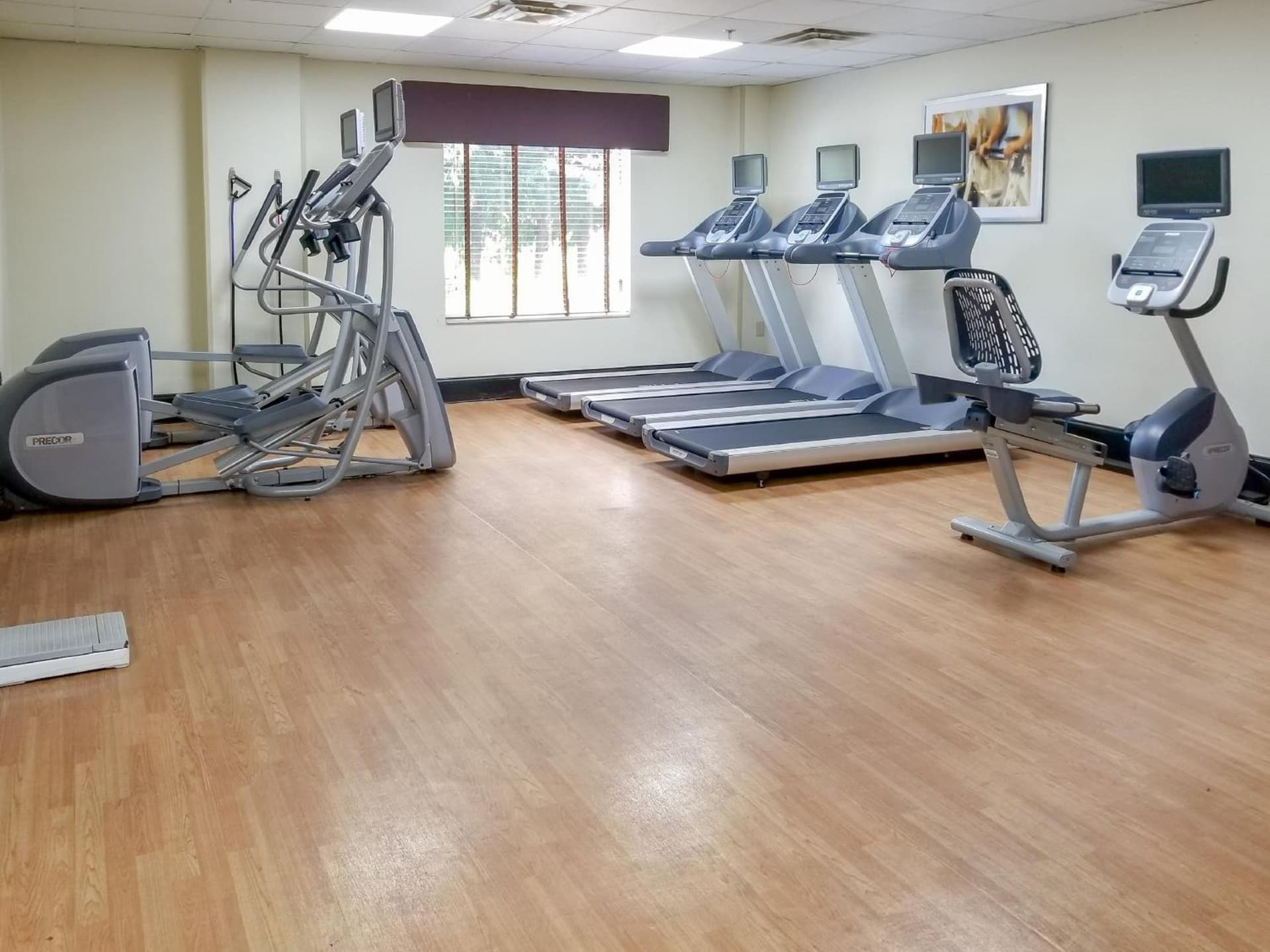Holiday Inn Express Hotel & Suites Orange City - Deltona by IHG property views in Orange City, FL — gallery photo 3