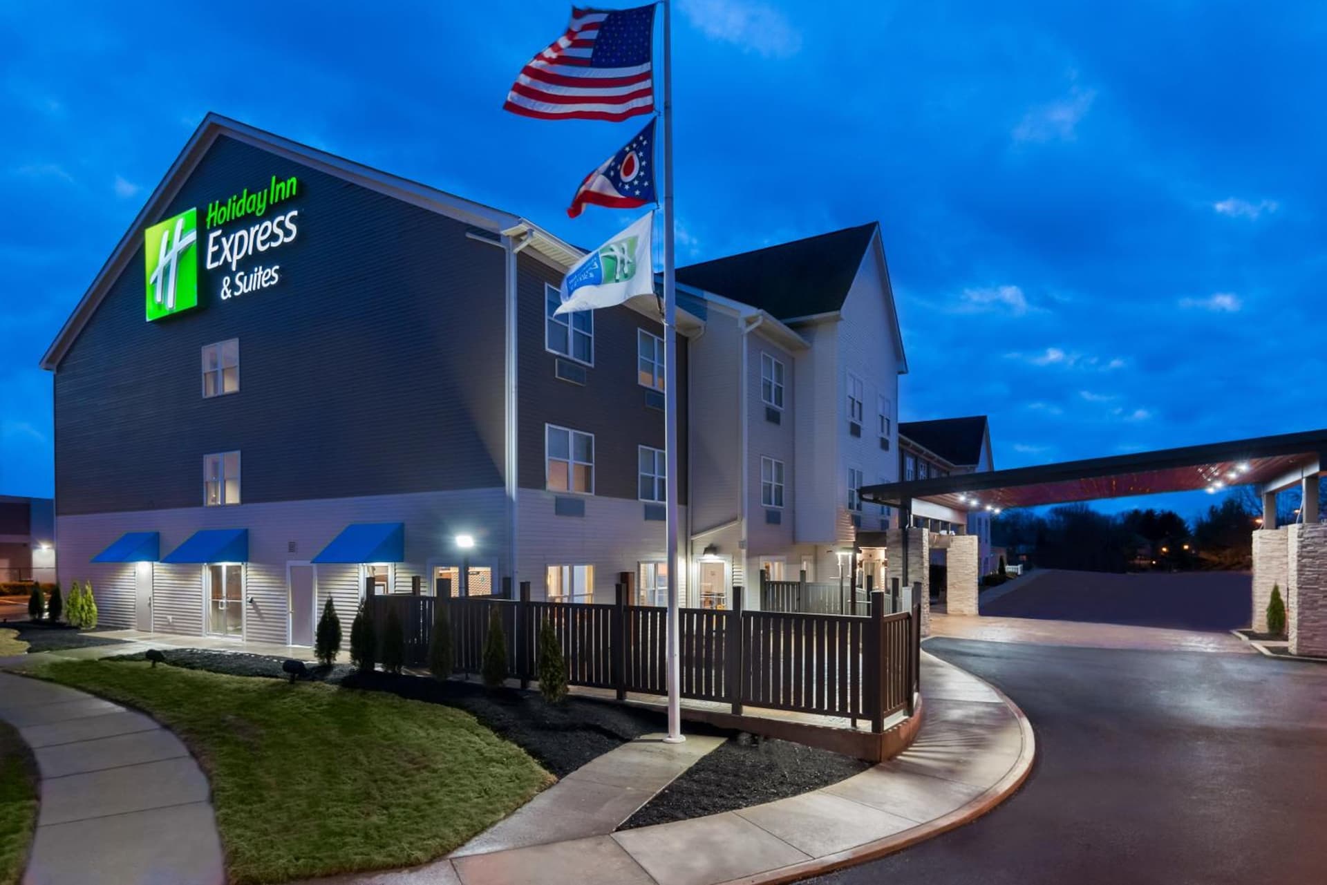 Holiday Inn Express & Suites - Columbus Airport East by IHG featured exterior or lobby in Columbus, OH — similar hotel