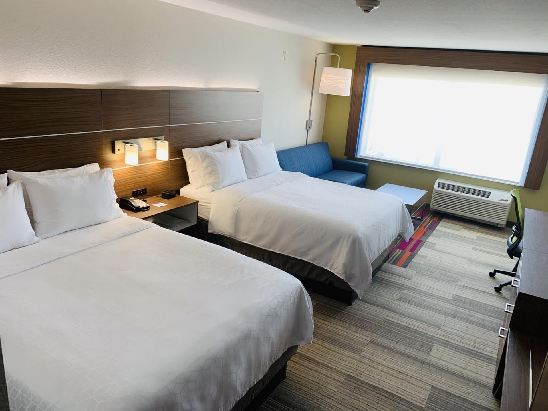 Holiday Inn Express & Suites Moore by IHG gallery photo in Moore, OK — image 56
