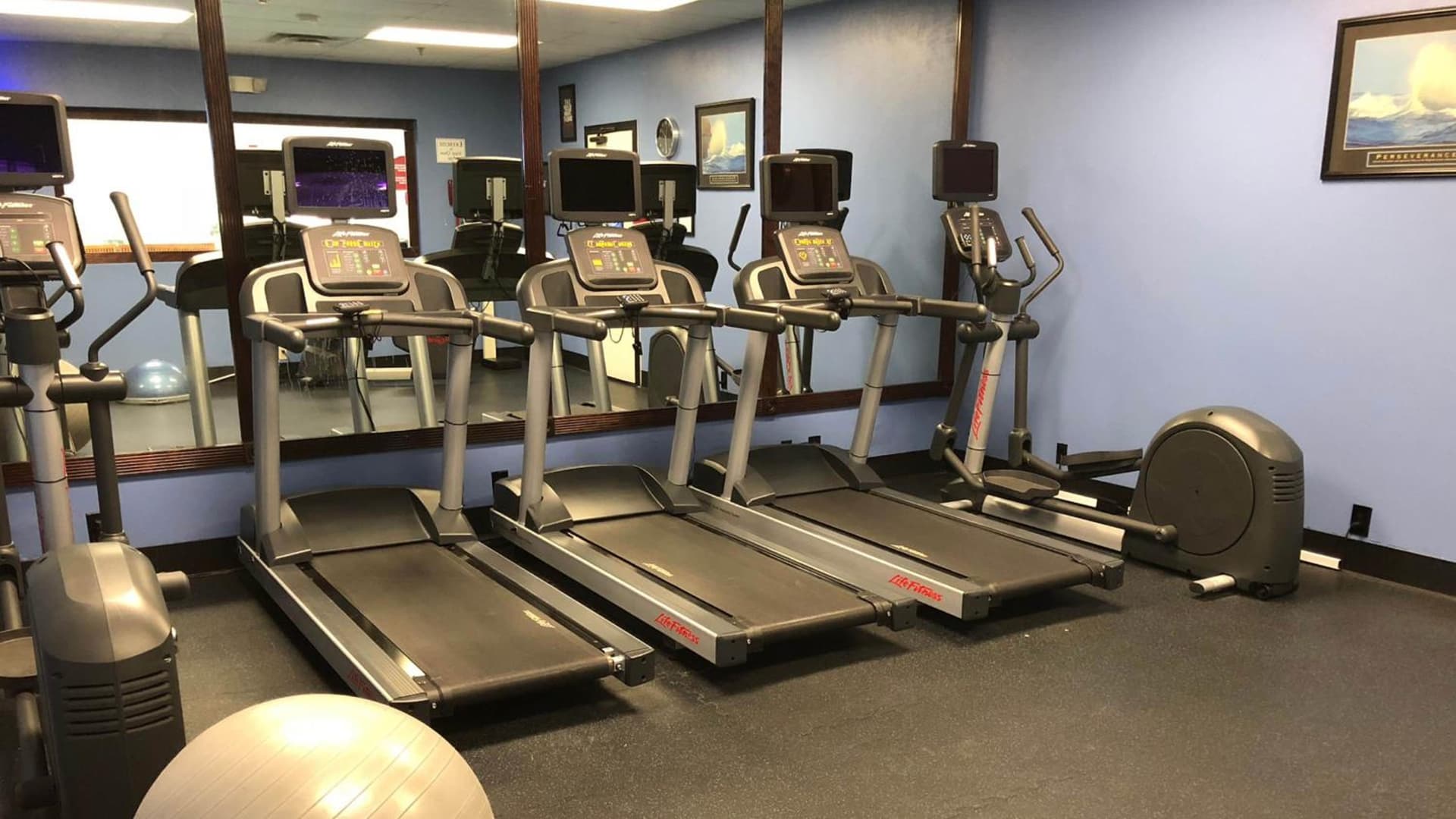 Holiday Inn Express Stony Brook-Long Island by IHG gallery photo in Centereach, NY — image 20