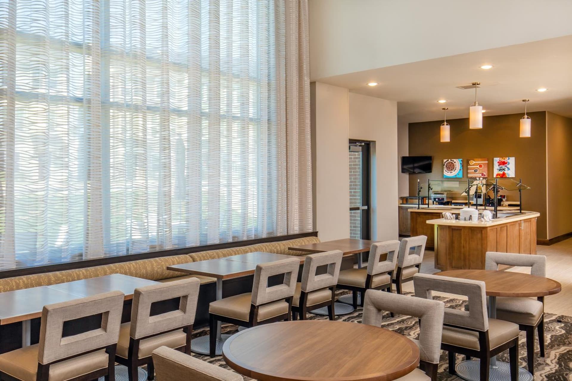 Staybridge Suites Charlottesville Airport by IHG gallery photo in Charlottesville, VA — image 23