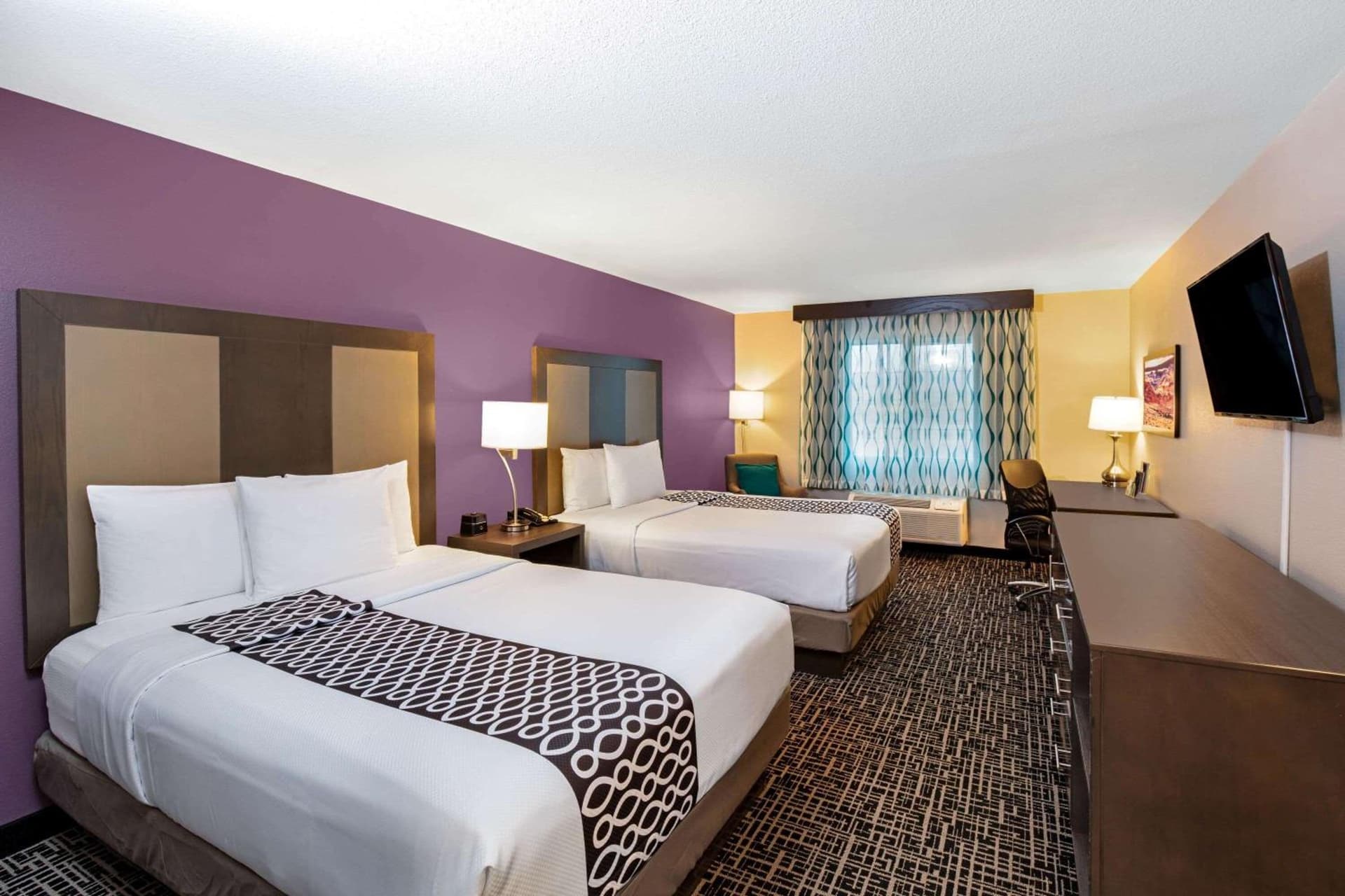 La Quinta Inn & Suites by Wyndham Las Vegas Nellis gallery photo in Las Vegas, NV — image 11
