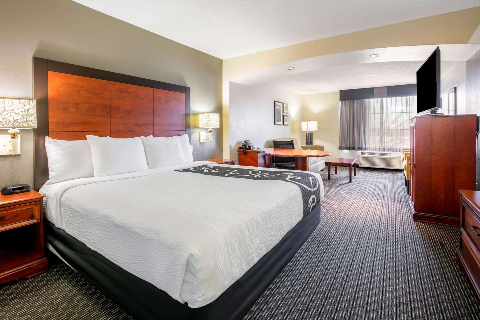 La Quinta by Wyndham DFW Airport South / Irving gallery photo in Irving, TX — image 34
