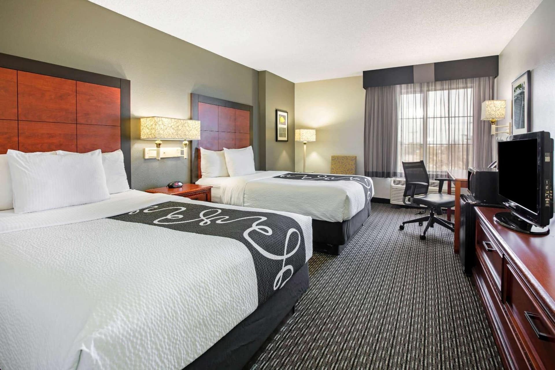 La Quinta by Wyndham DFW Airport South / Irving gallery photo in Irving, TX — image 36