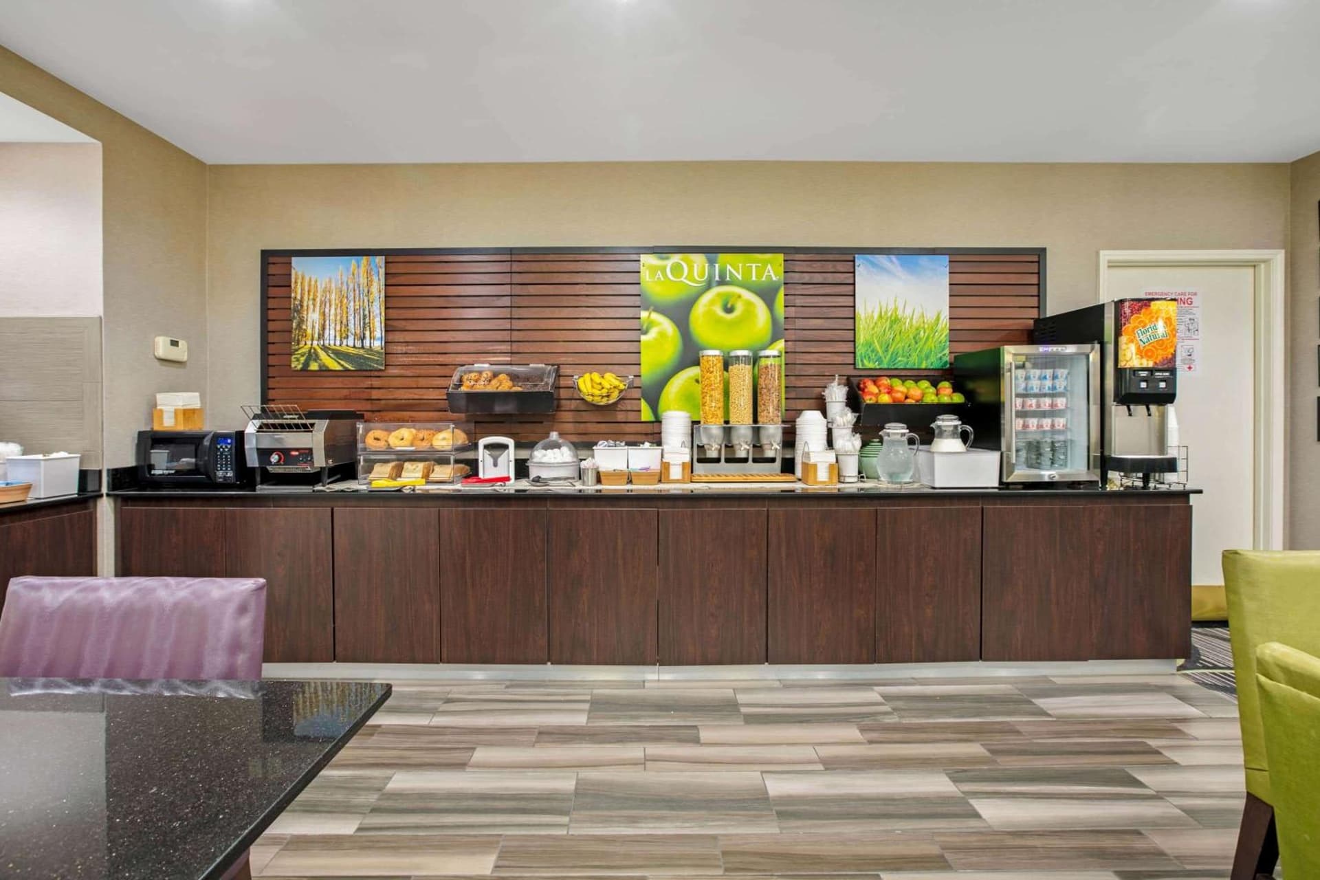 La Quinta by Wyndham DFW Airport South / Irving gallery photo in Irving, TX — image 27