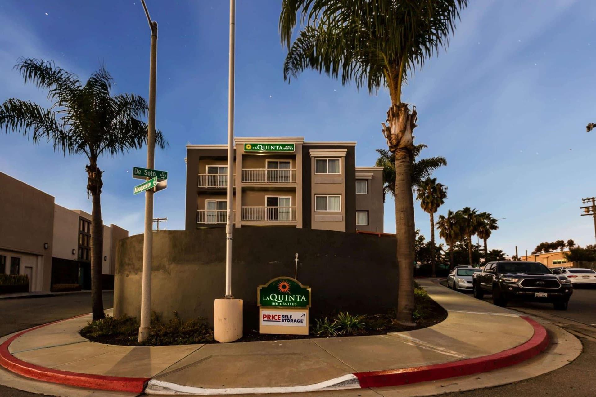 La Quinta by Wyndham San Diego Mission Bay property views in San Diego, CA — gallery photo 3