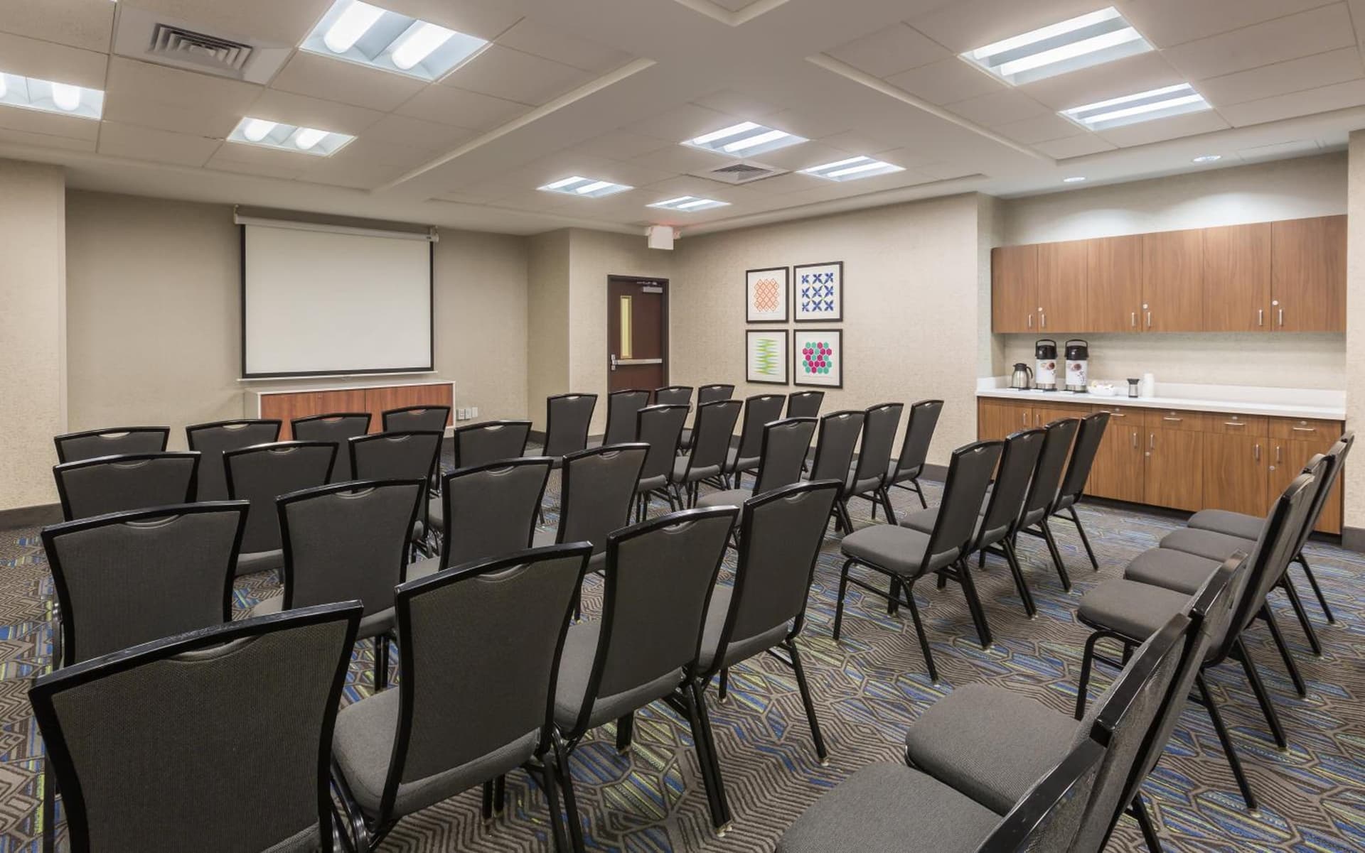 Holiday Inn Express Hotel & Suites Eugene Downtown - University by IHG gallery photo in Eugene, OR — image 52