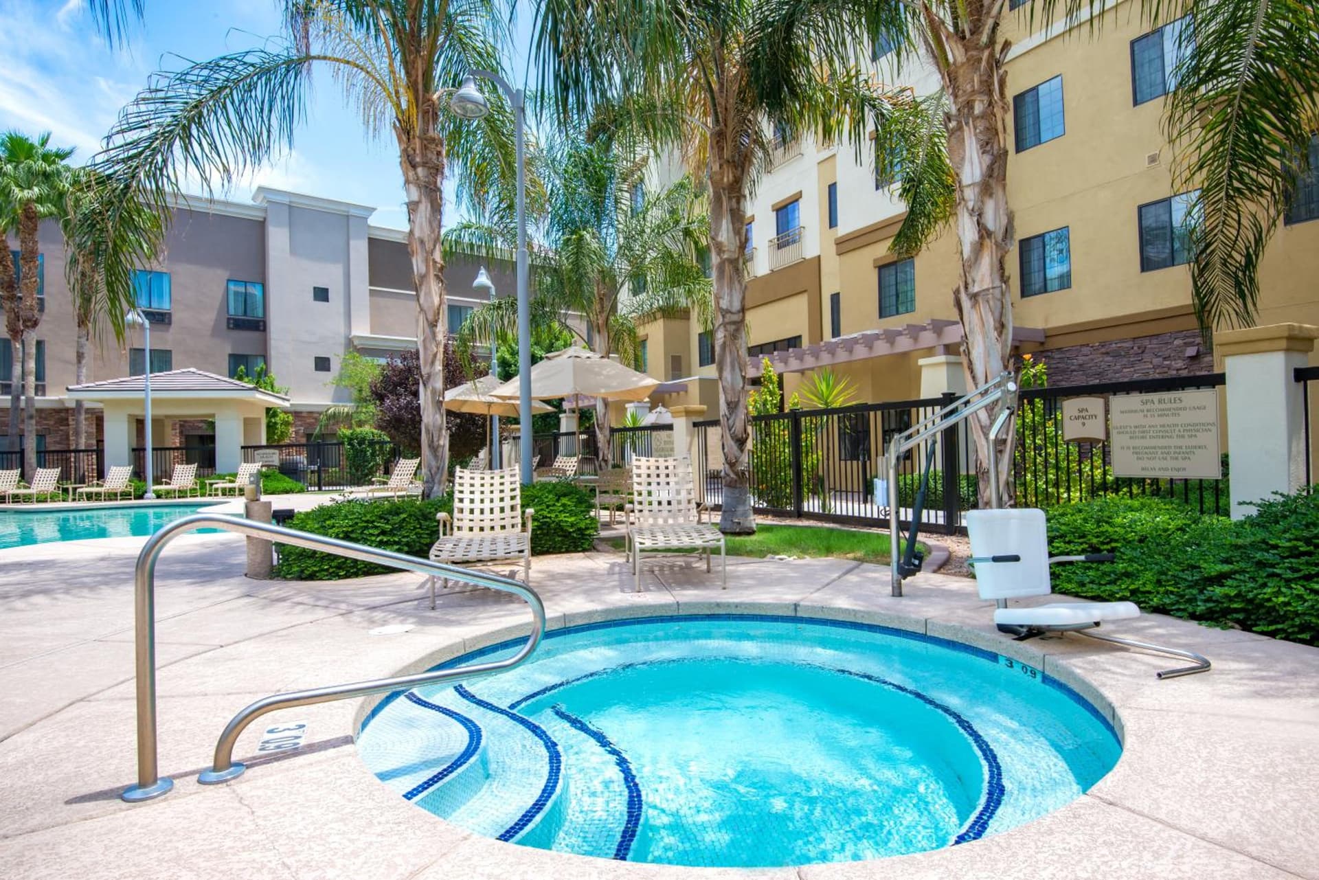 Holiday Inn Express & Suites Phoenix Glendale Dist by IHG gallery photo in Glendale, AZ — image 41