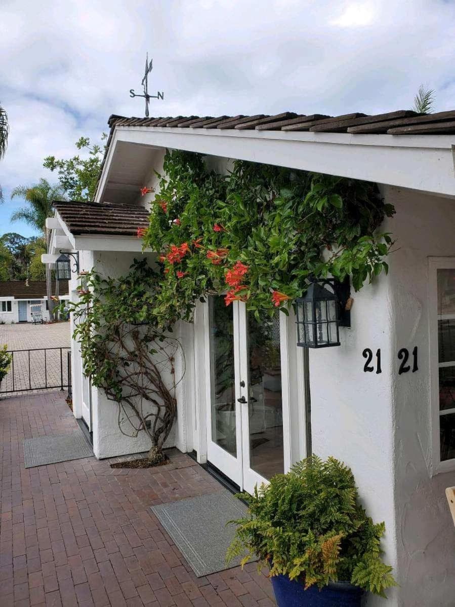 Marina Beach Hotel gallery photo in Santa Barbara, CA — image 69