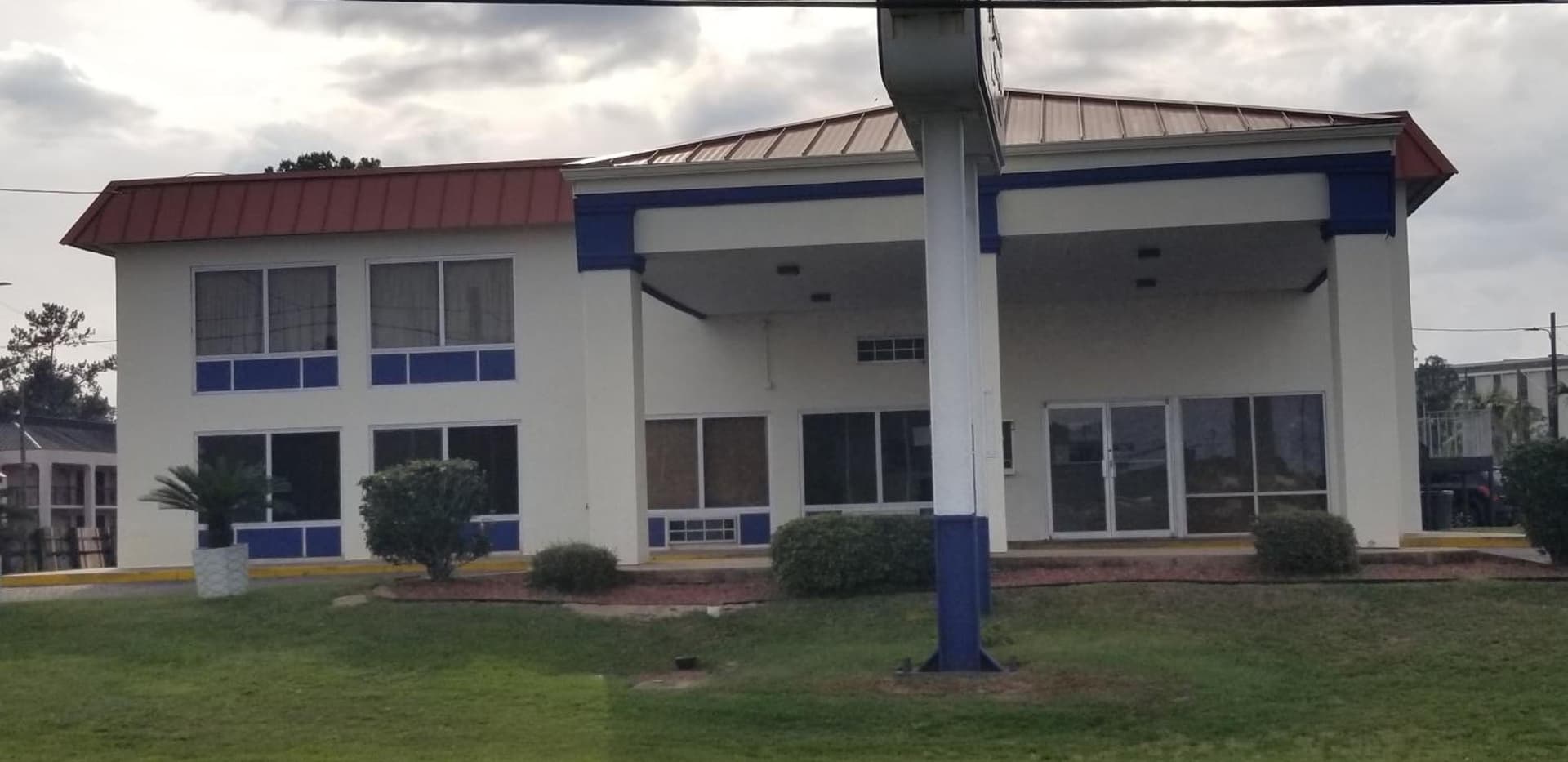 Family Inns of America - Mobile gallery photo in Mobile, AL — image 19