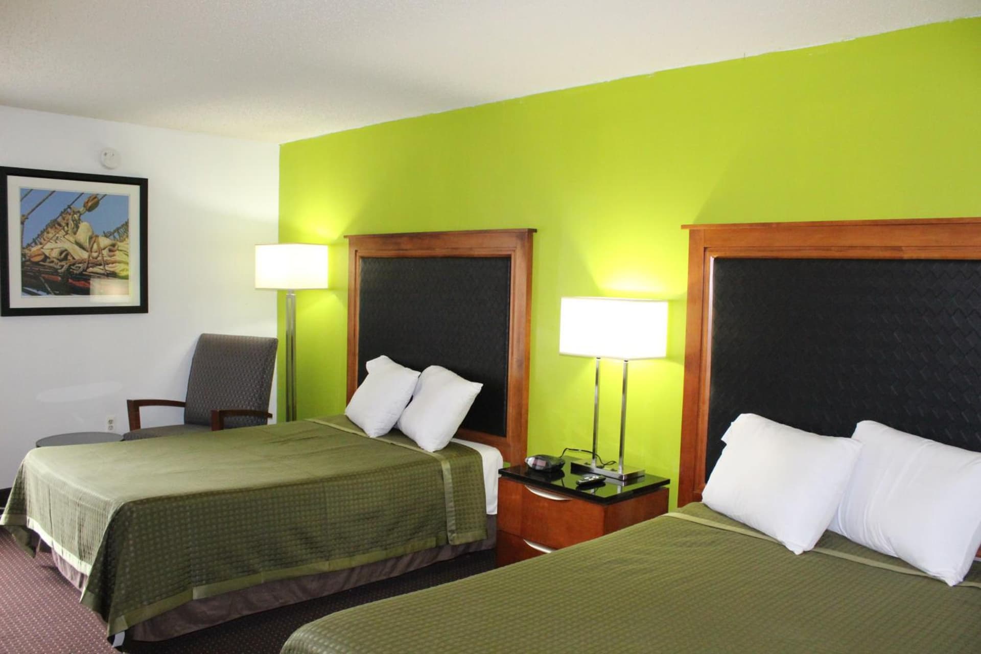 Spark By Hilton Roanoke Airport interior in Roanoke, VA — gallery photo 2