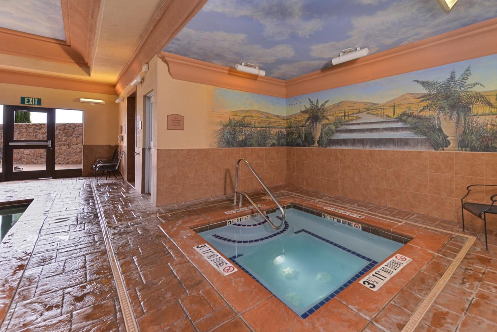 Holiday Inn Express Hotel & Suites Las Cruces by IHG gallery photo in Las Cruces, NM — image 46
